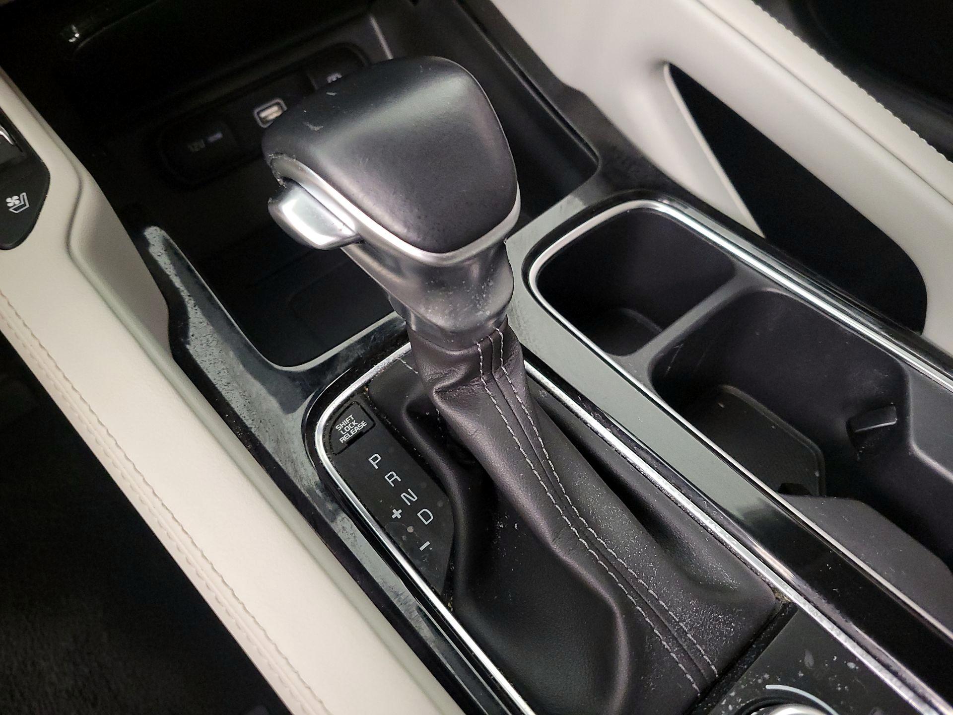 Thumbnail: 2022 Kia Telluride - 18