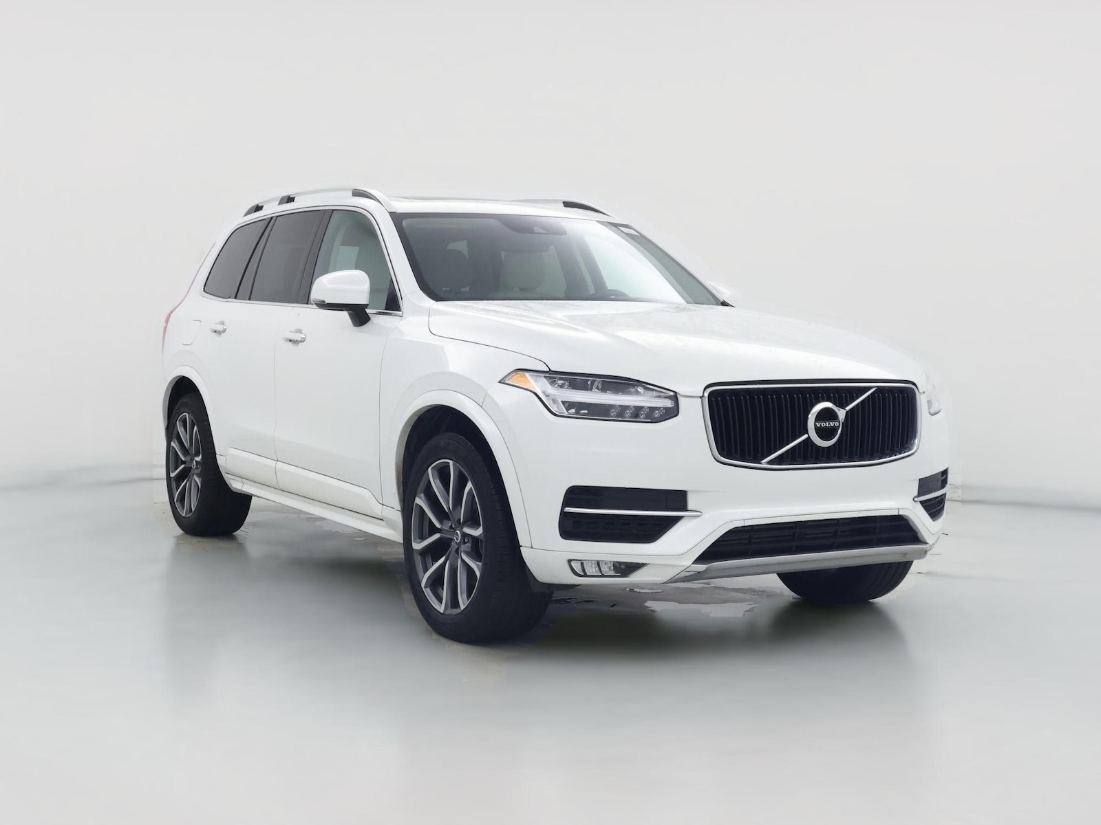 2019 Volvo XC90 Momentum