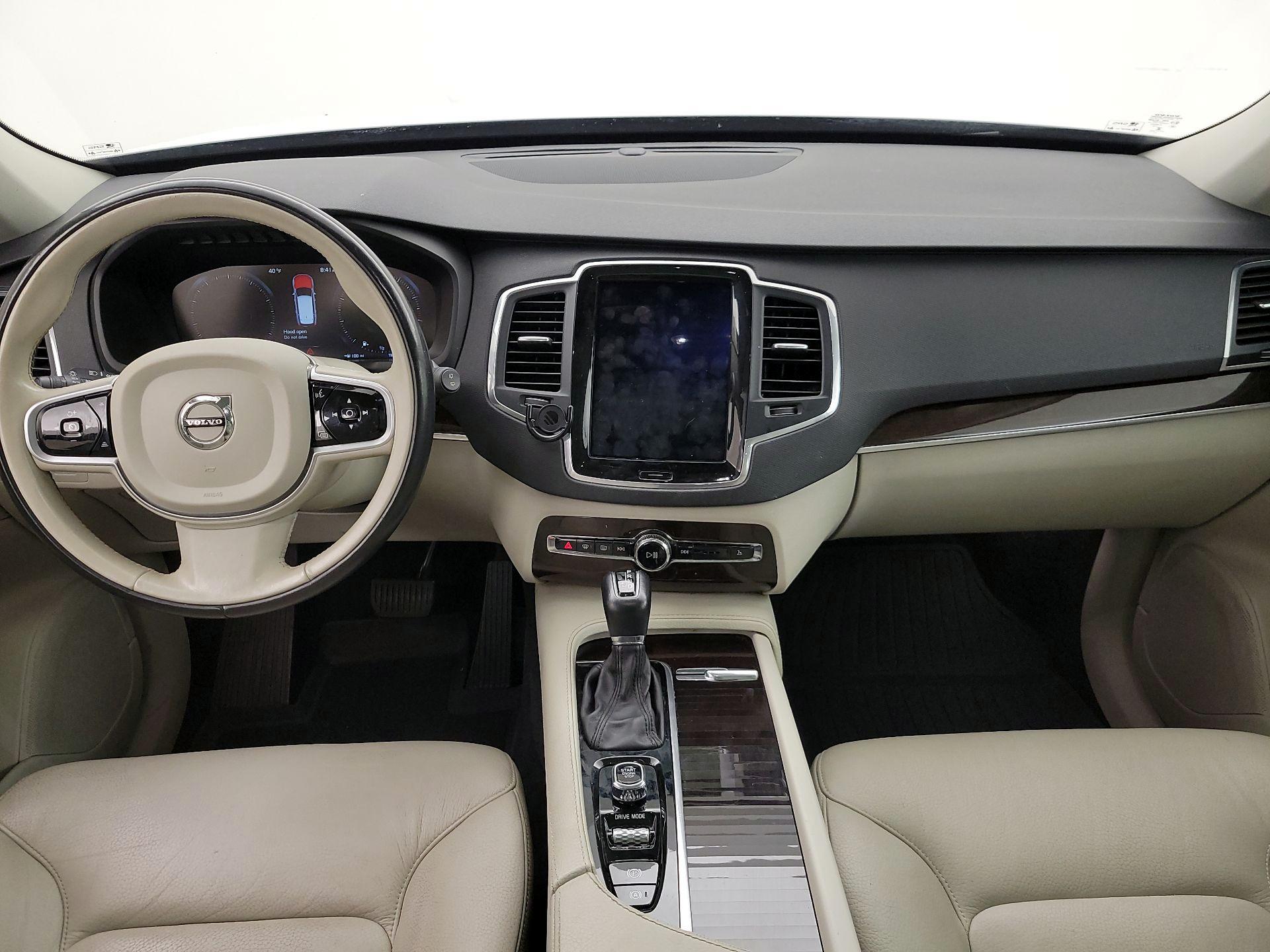 Thumbnail: 2019 Volvo XC90 - 9