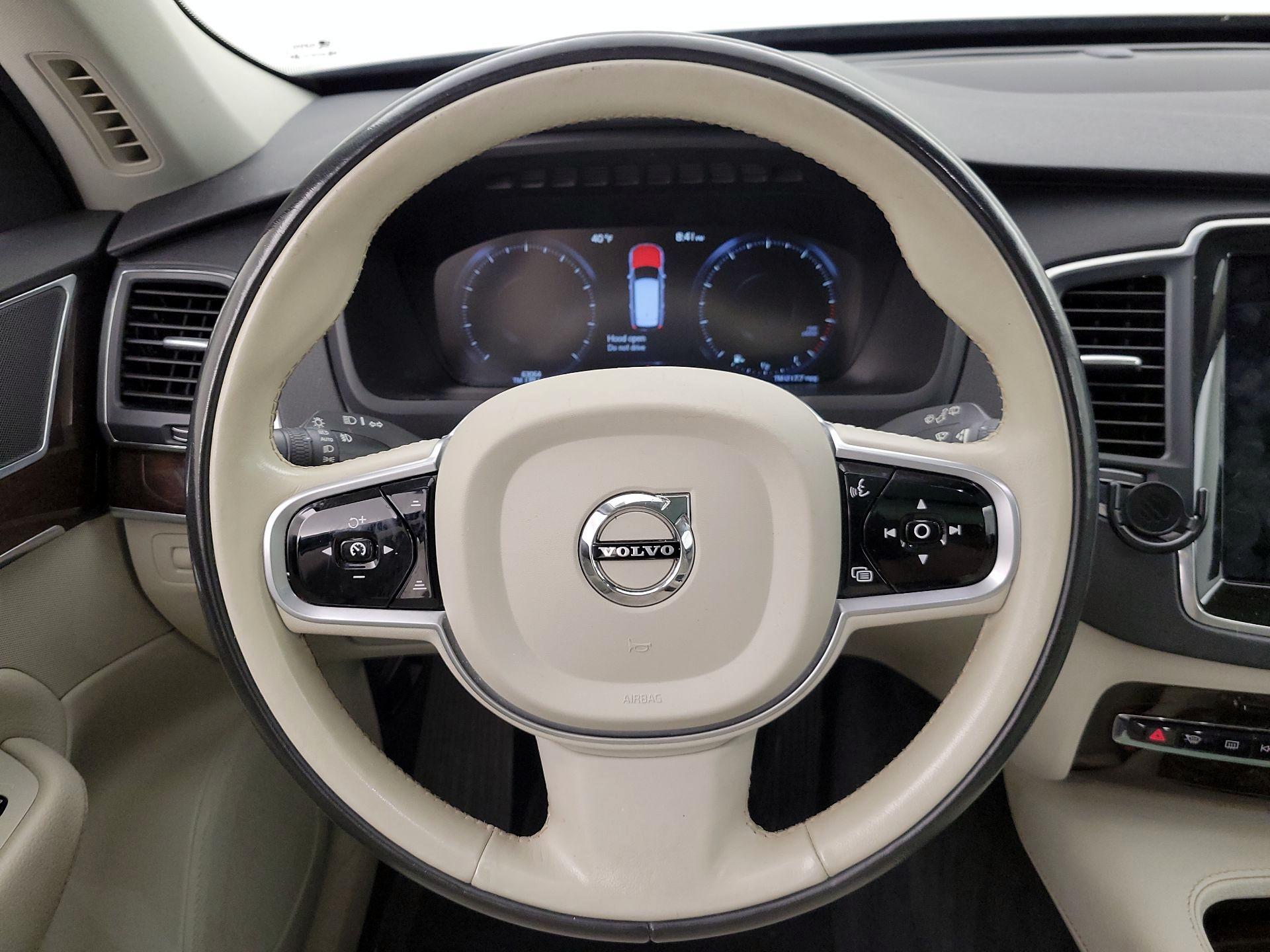 Thumbnail: 2019 Volvo XC90 - 10