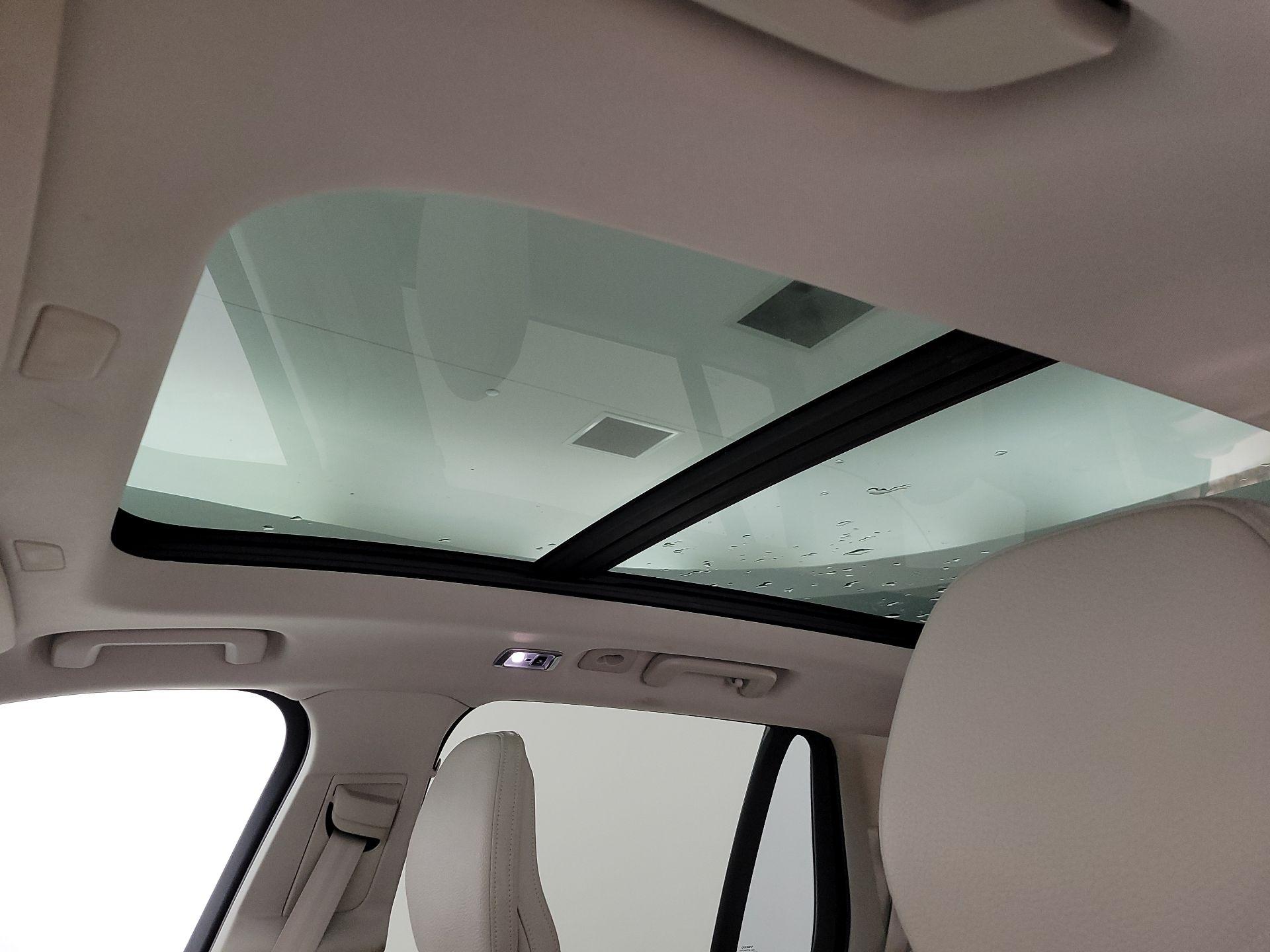 Thumbnail: 2019 Volvo XC90 - 20