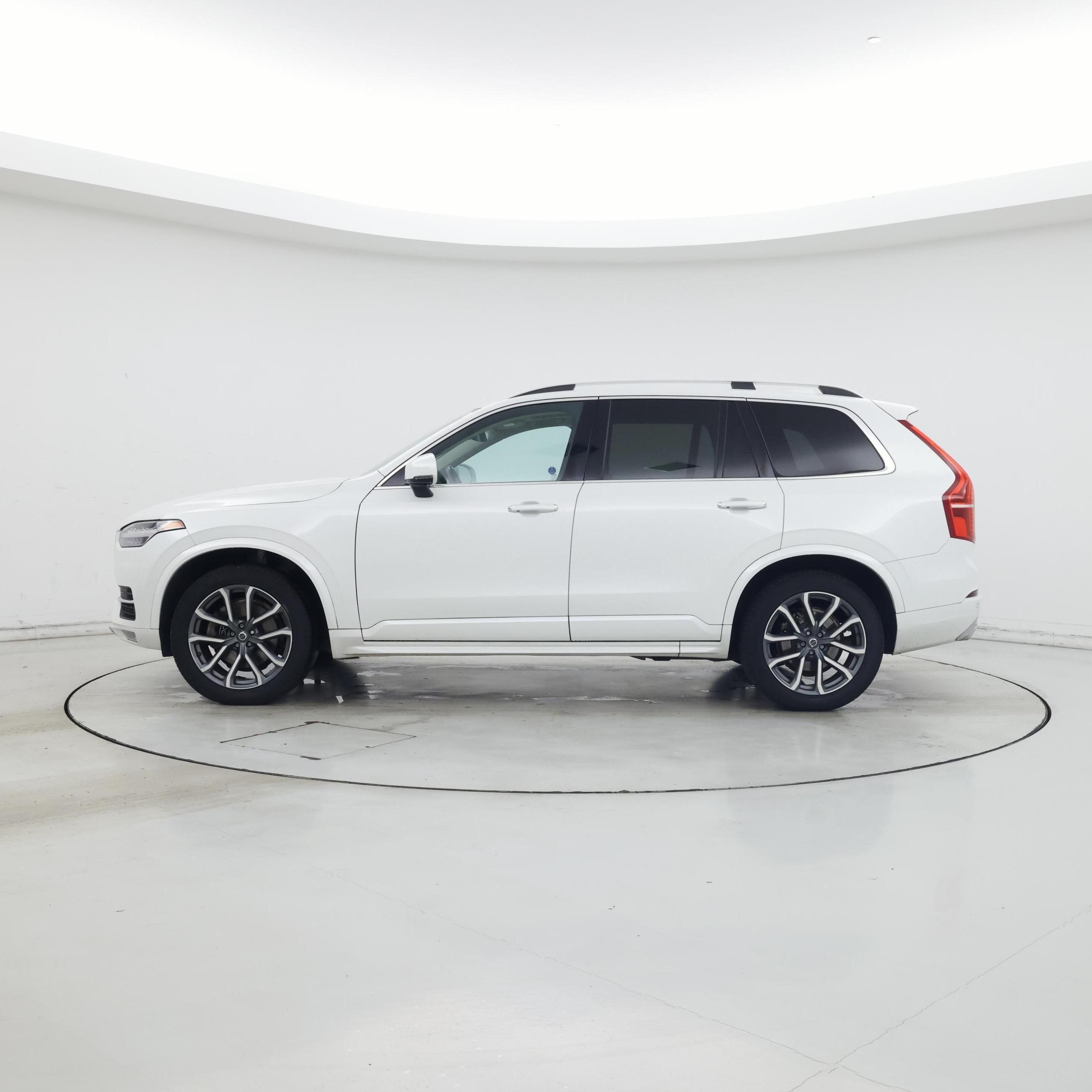 Thumbnail: 2019 Volvo XC90 - 3