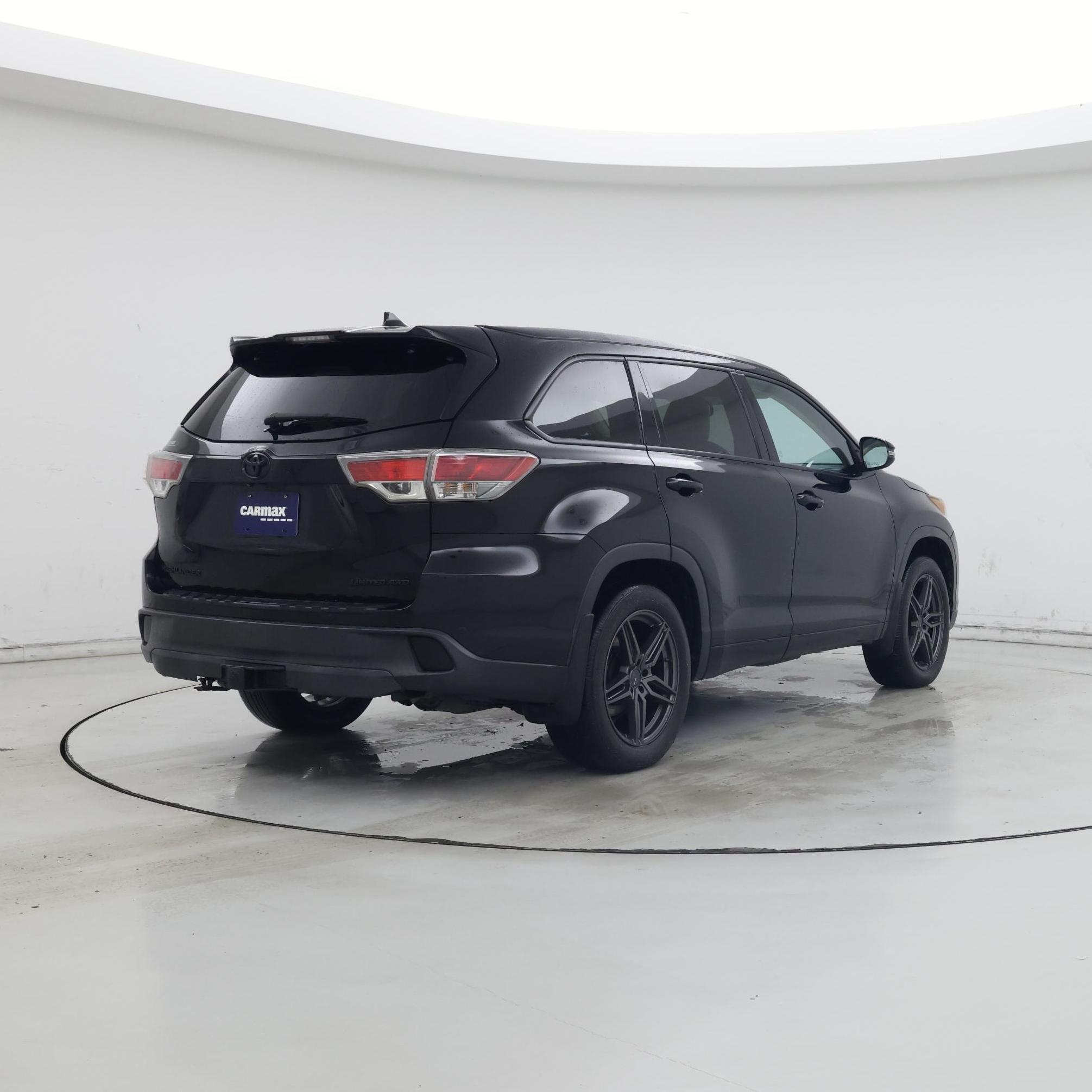 Thumbnail: 2015 Toyota Highlander - 8