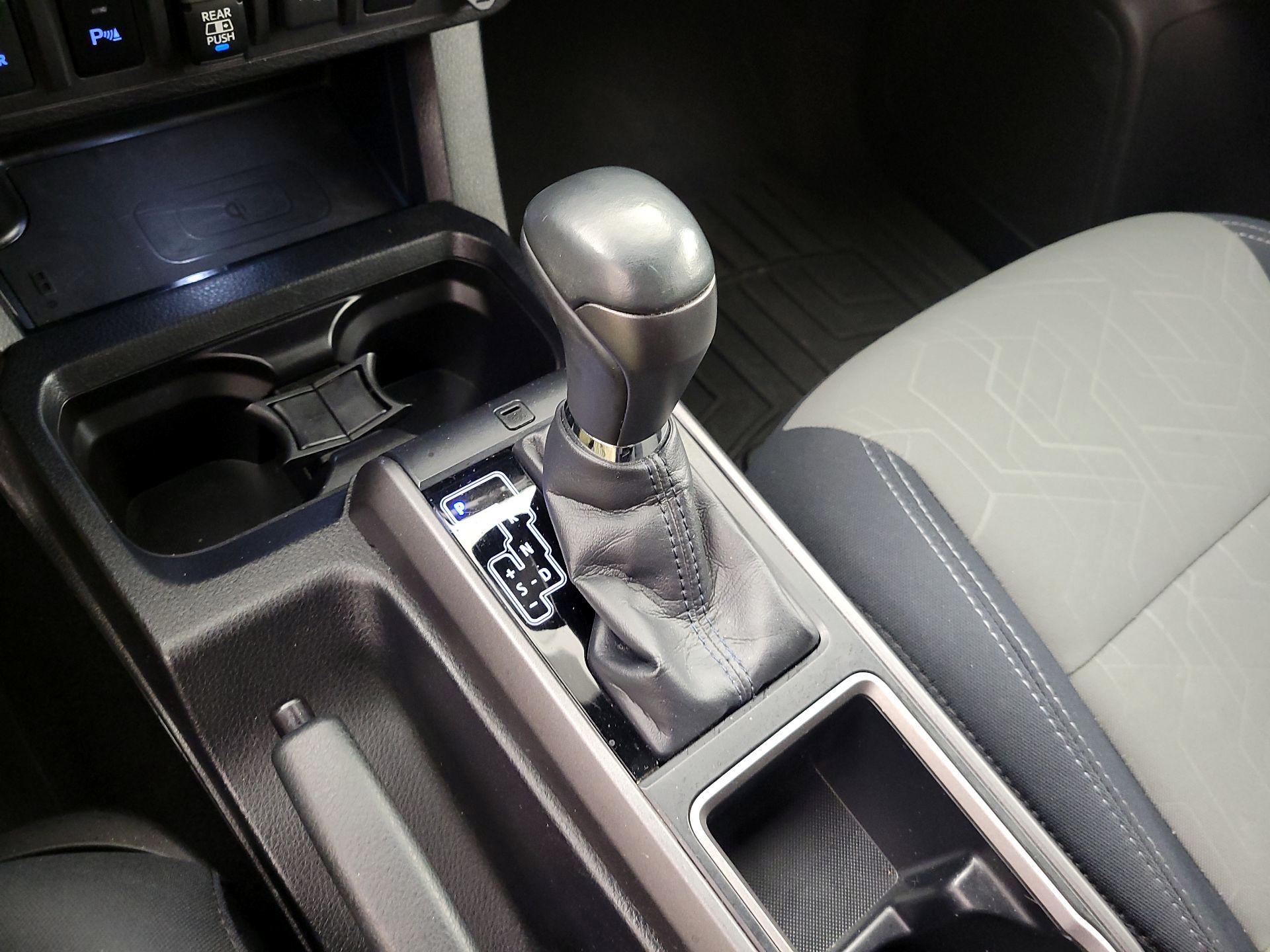 Thumbnail: 2020 Toyota Tacoma - 17