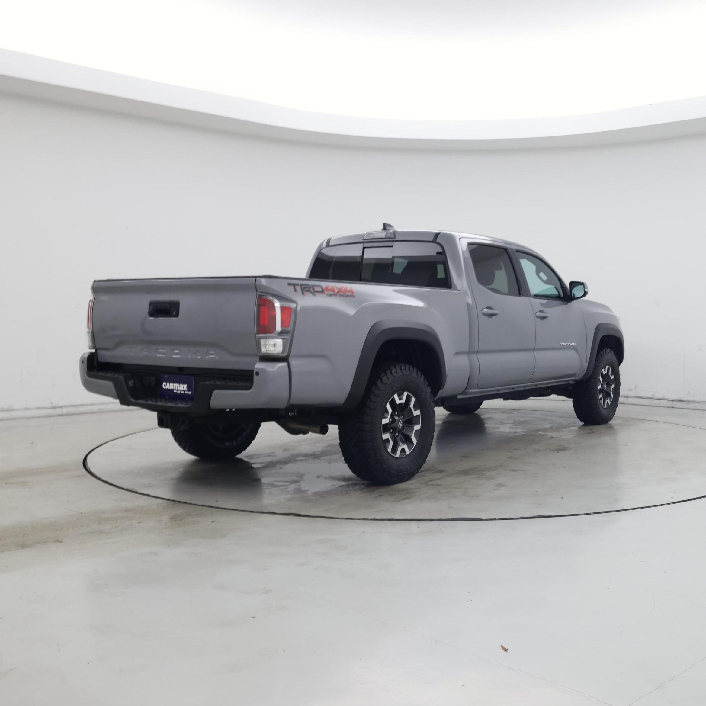 Thumbnail: 2020 Toyota Tacoma - 8