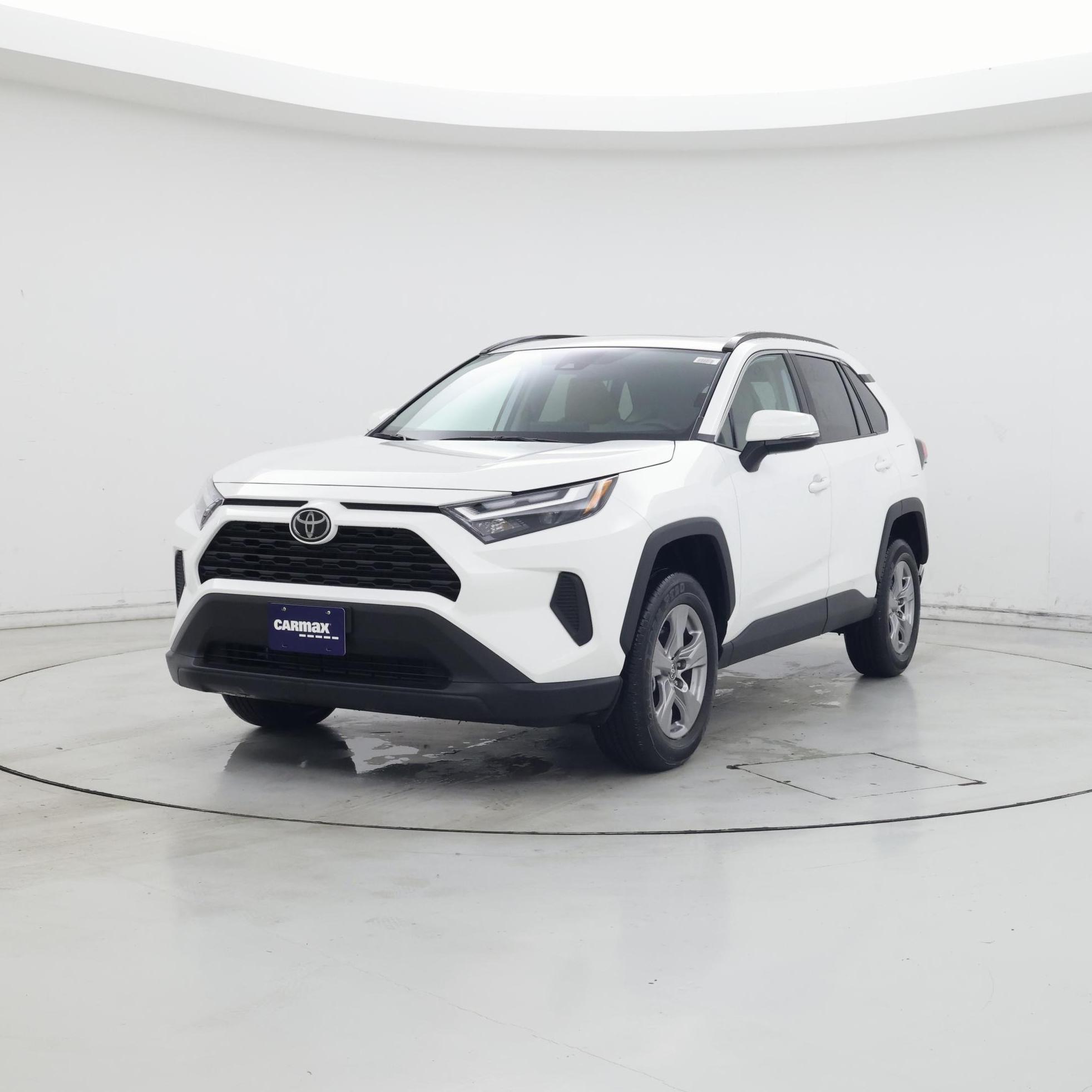 Thumbnail: 2022 Toyota RAV4 - 4