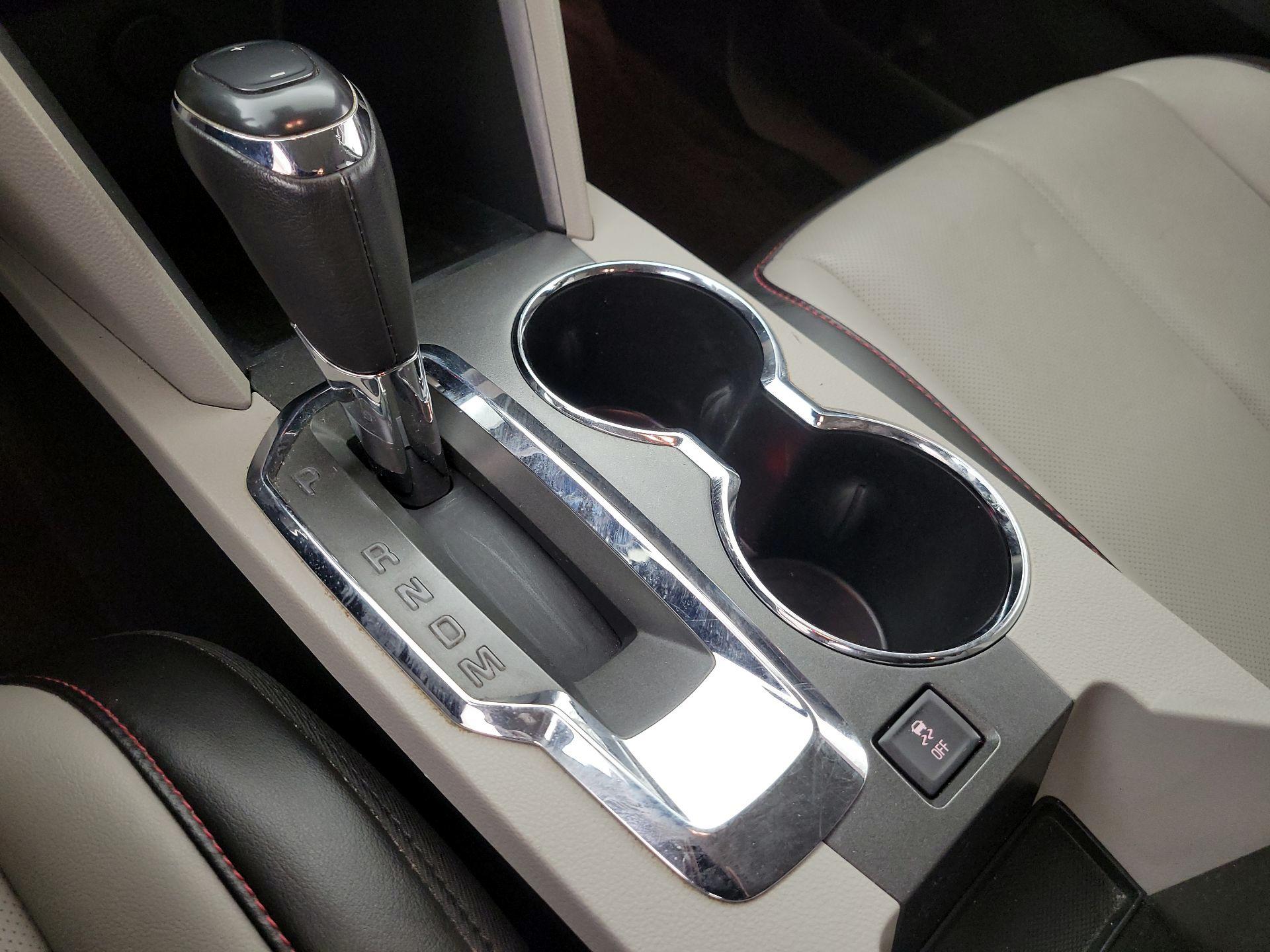 Thumbnail: 2016 GMC Terrain - 18