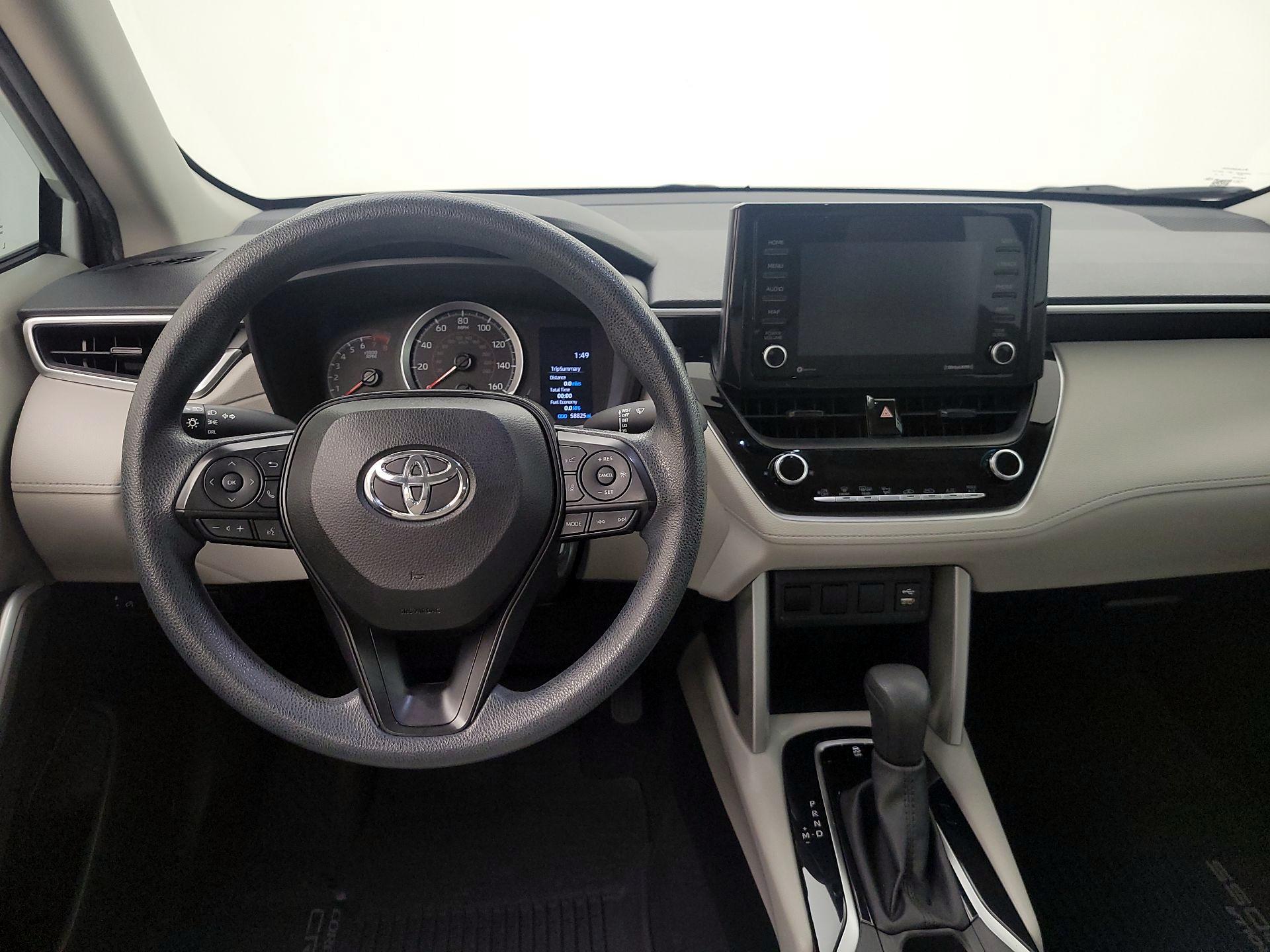 Thumbnail: 2022 Toyota Corolla Cross - 10