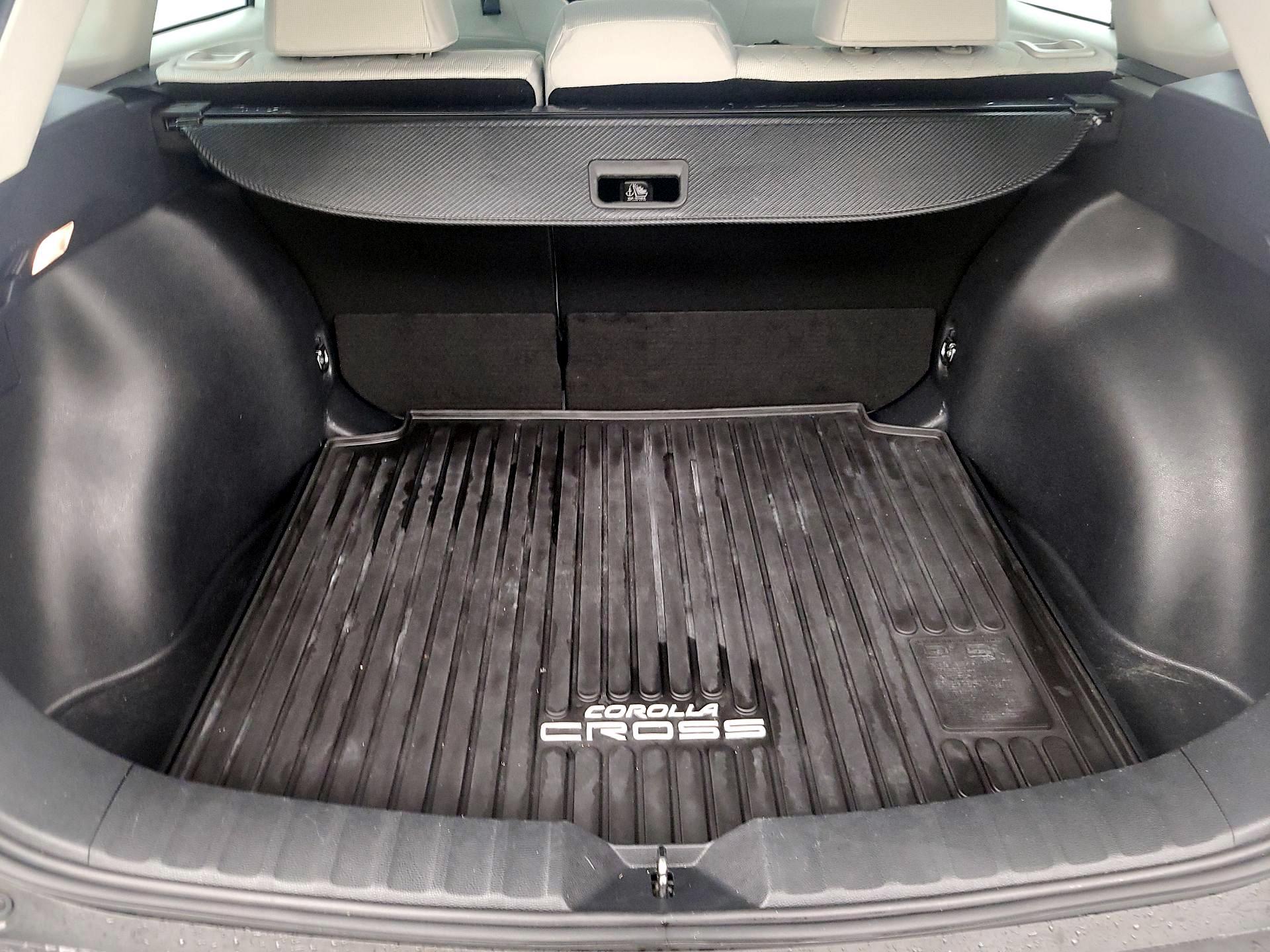 Thumbnail: 2022 Toyota Corolla Cross - 20