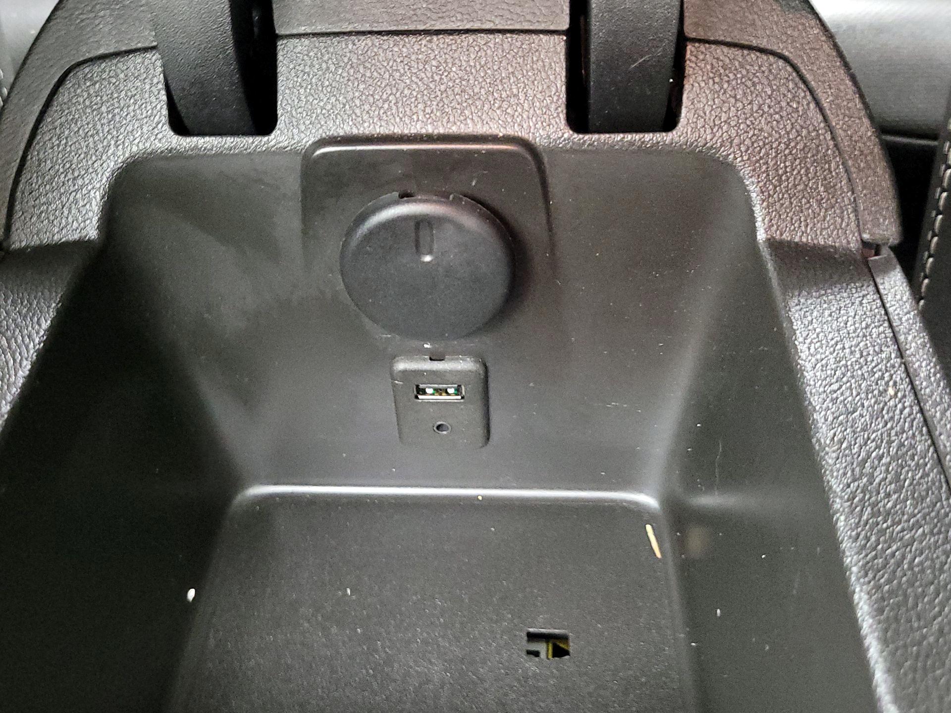 Thumbnail: 2014 Chevrolet Camaro - 18