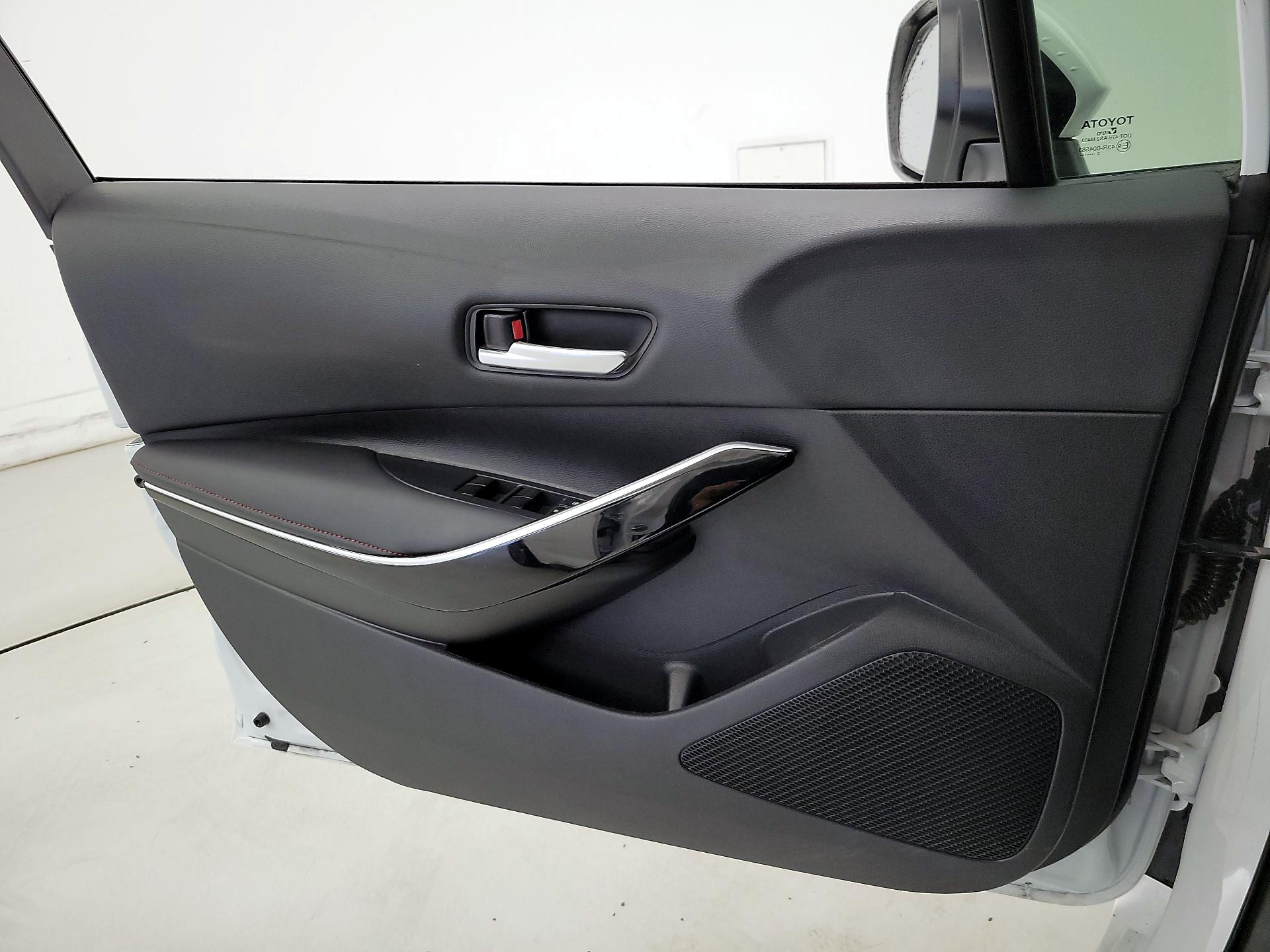 Thumbnail: 2023 Toyota Corolla - 12