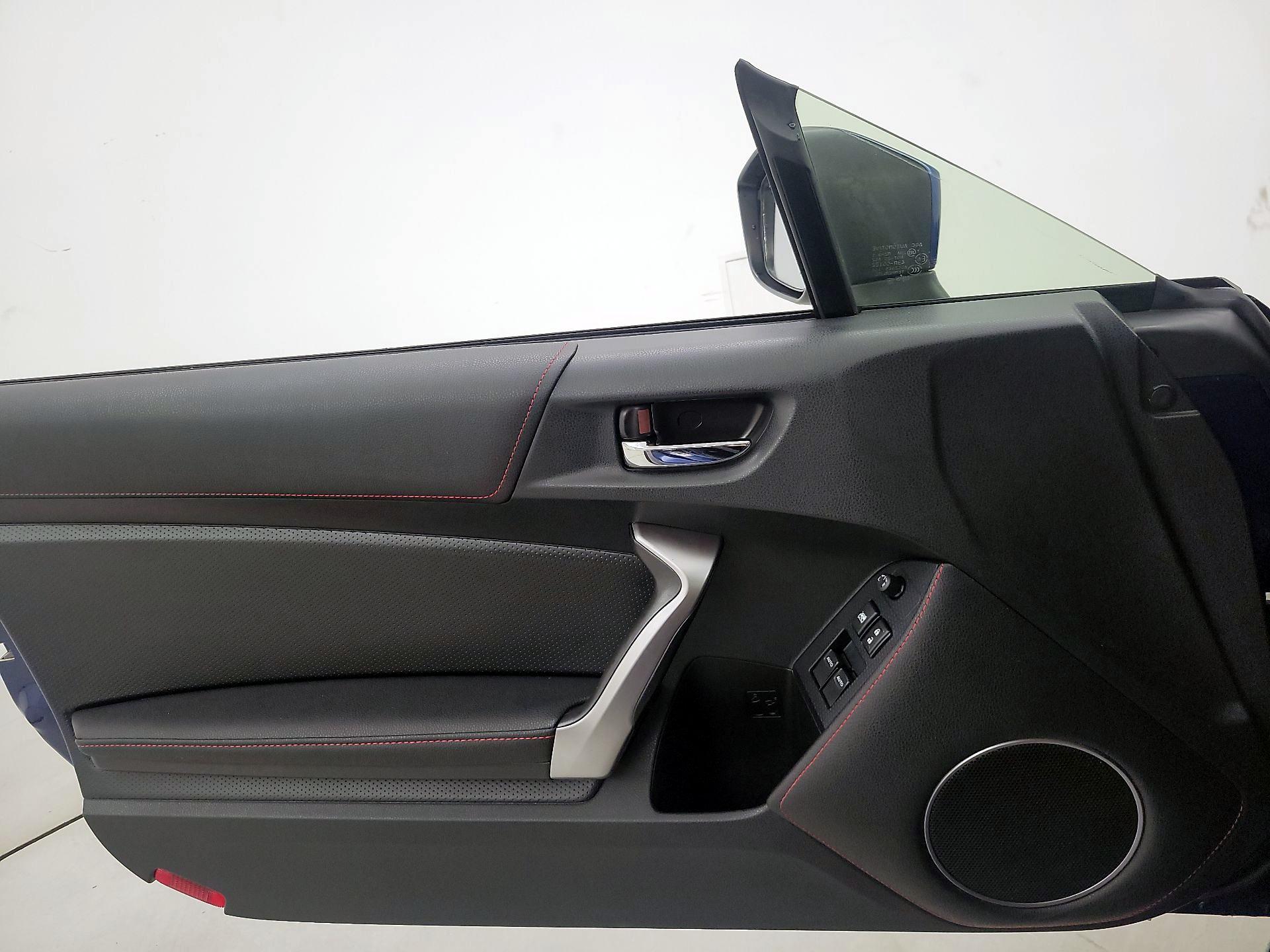 Thumbnail: 2015 Scion FR-S - 12