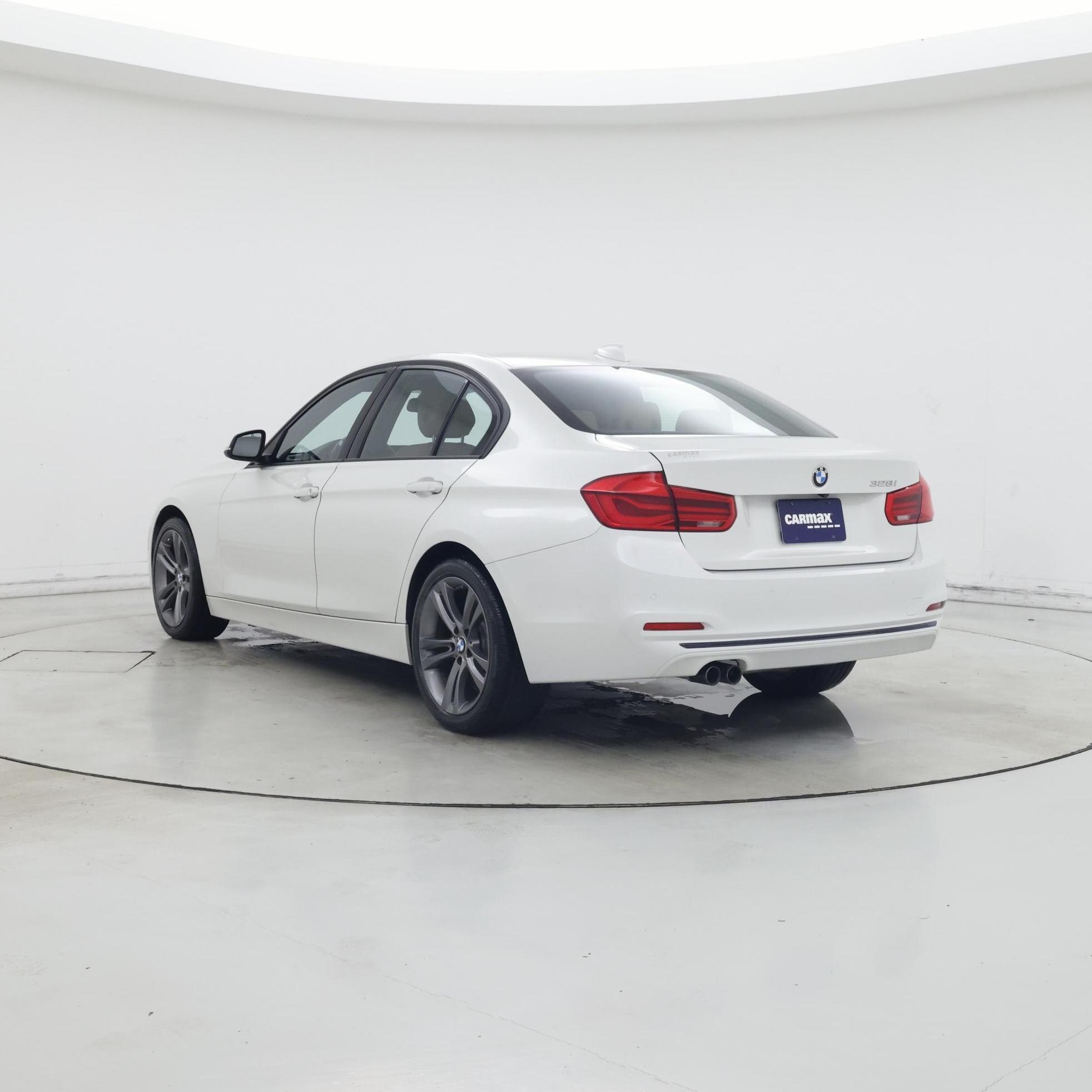 Thumbnail: 2016 BMW 3 Series - 2