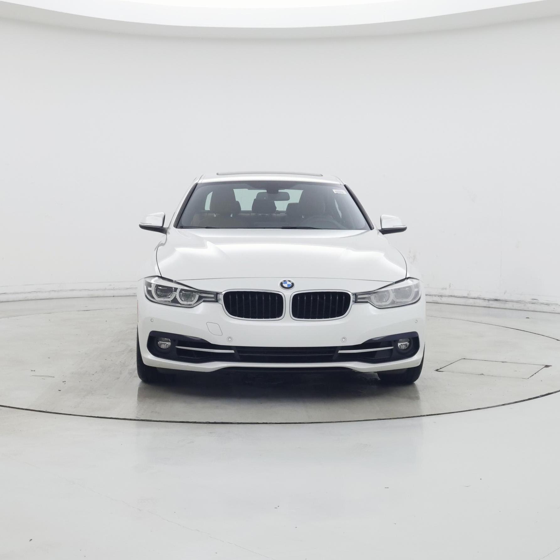 Thumbnail: 2016 BMW 3 Series - 5