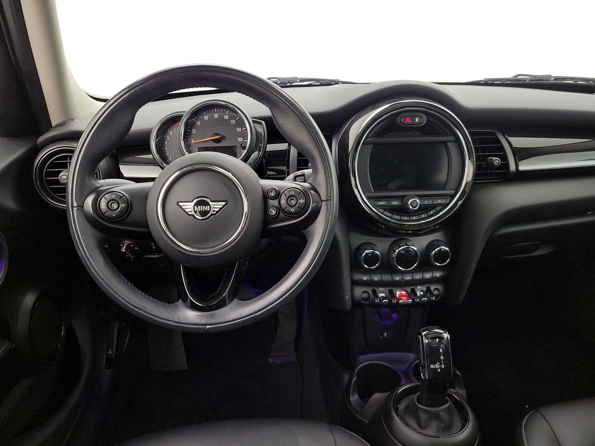 Thumbnail: 2021 MINI Cooper Hardtop - 10