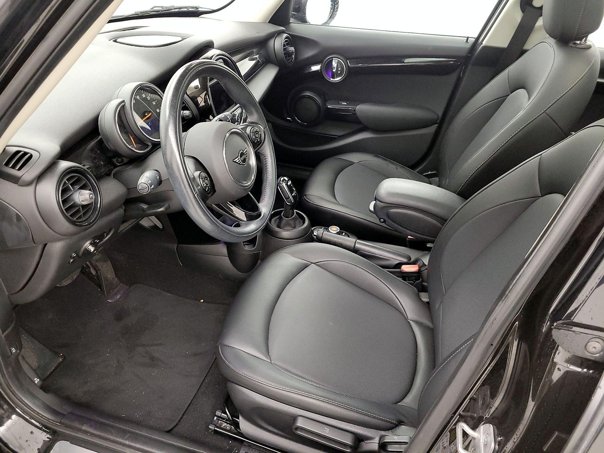 Thumbnail: 2021 MINI Cooper Hardtop - 11