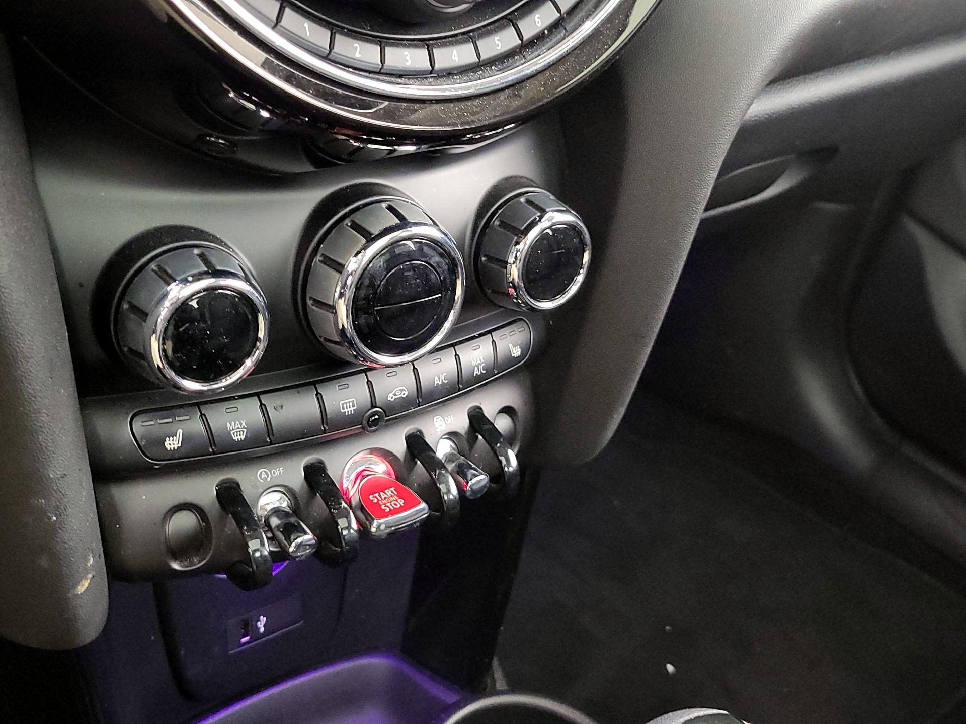 Thumbnail: 2021 MINI Cooper Hardtop - 16