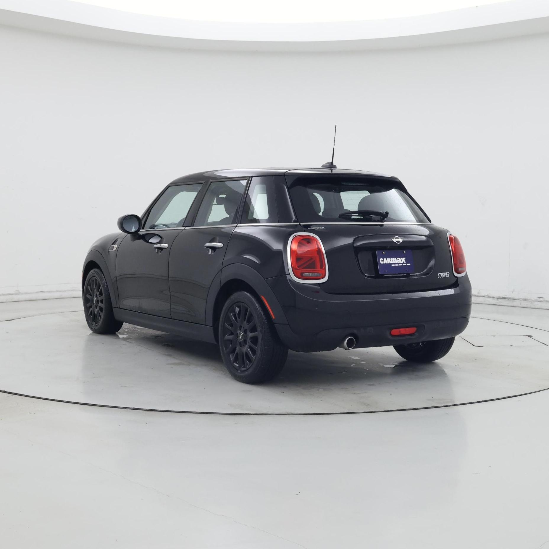 Thumbnail: 2021 MINI Cooper Hardtop - 2