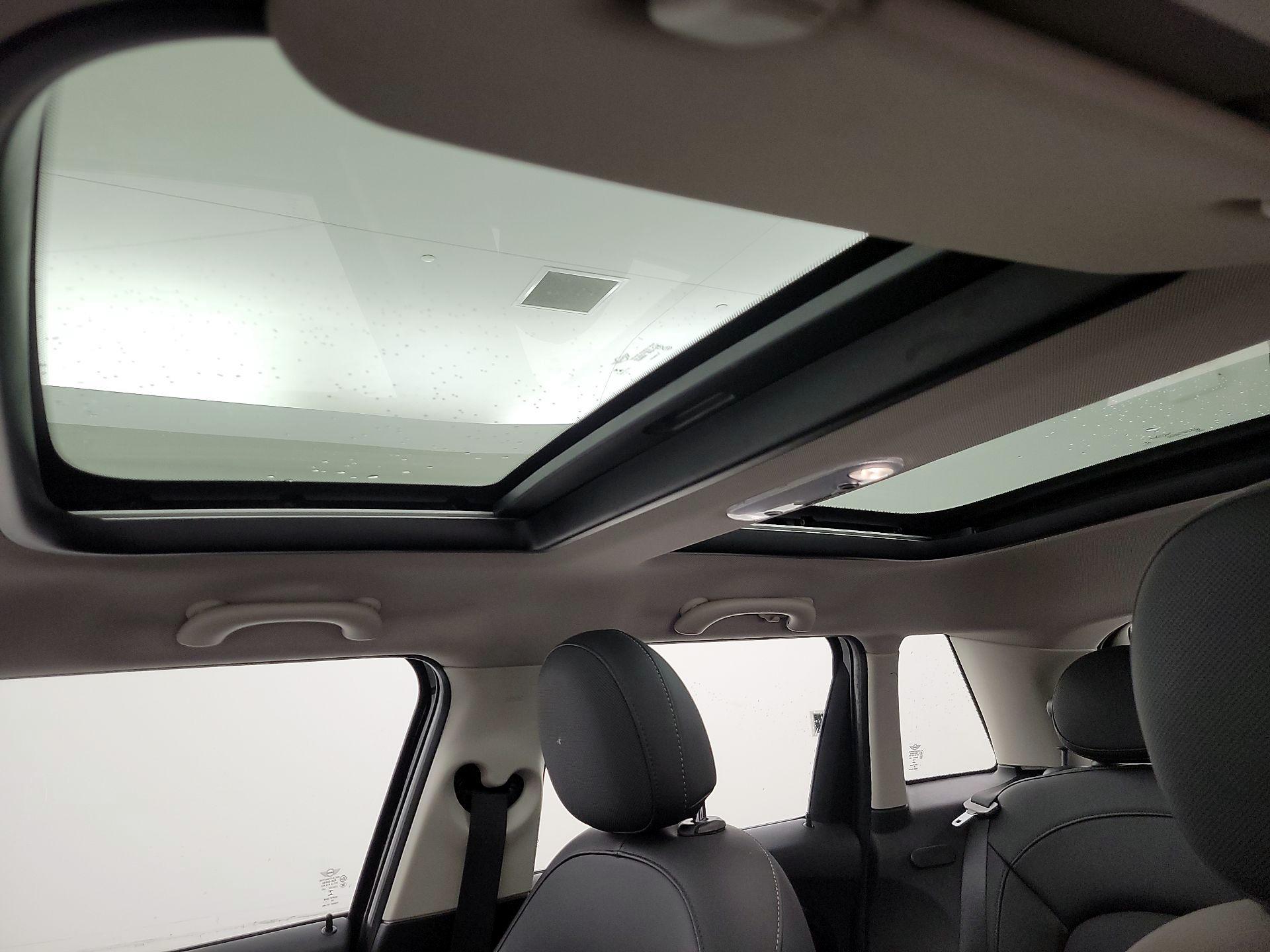 Thumbnail: 2021 MINI Cooper Hardtop - 19