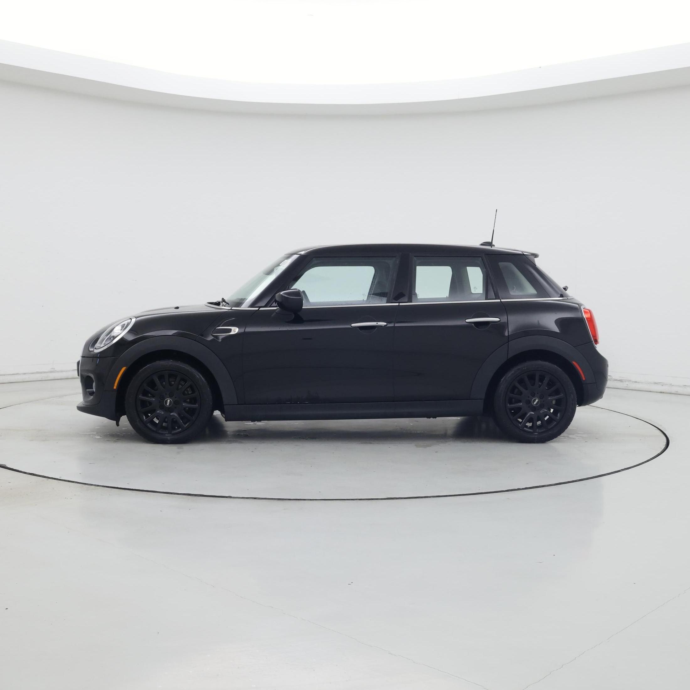 Thumbnail: 2021 MINI Cooper Hardtop - 3