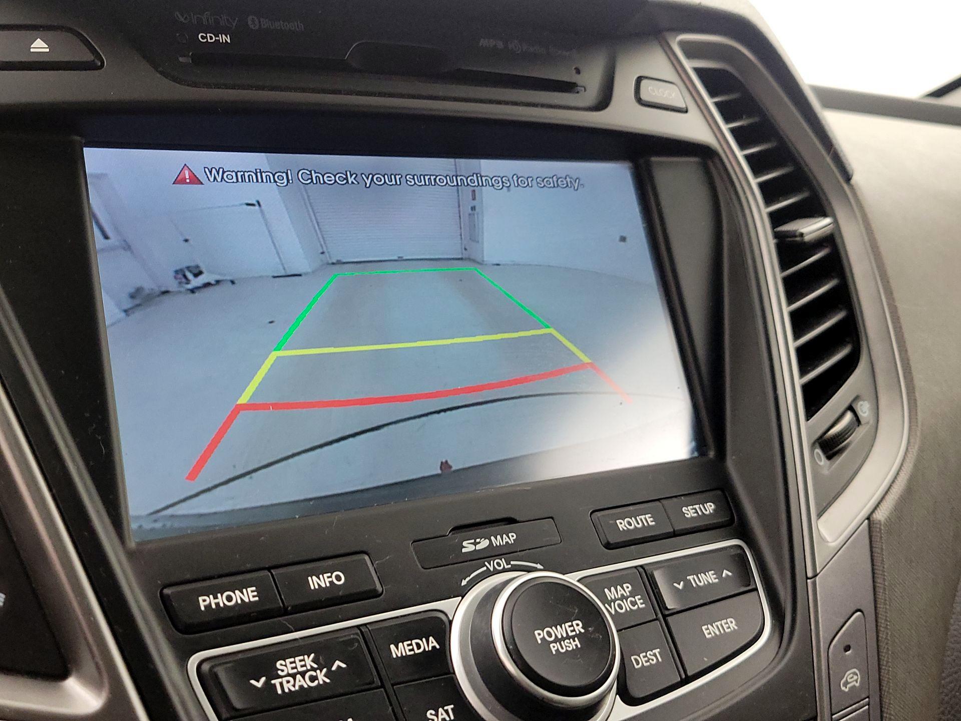 Thumbnail: 2015 Hyundai Santa Fe - 15