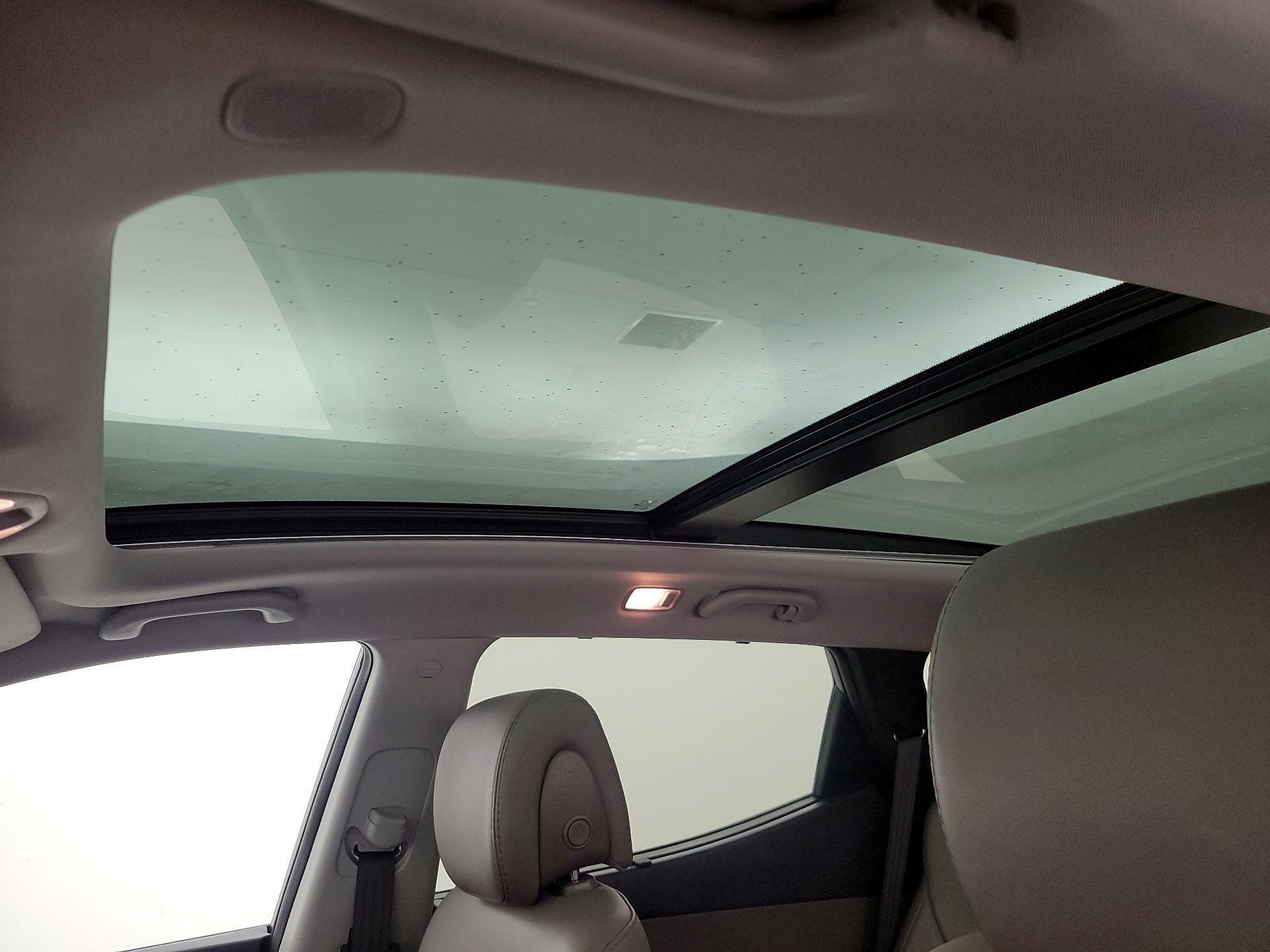 Thumbnail: 2015 Hyundai Santa Fe - 20