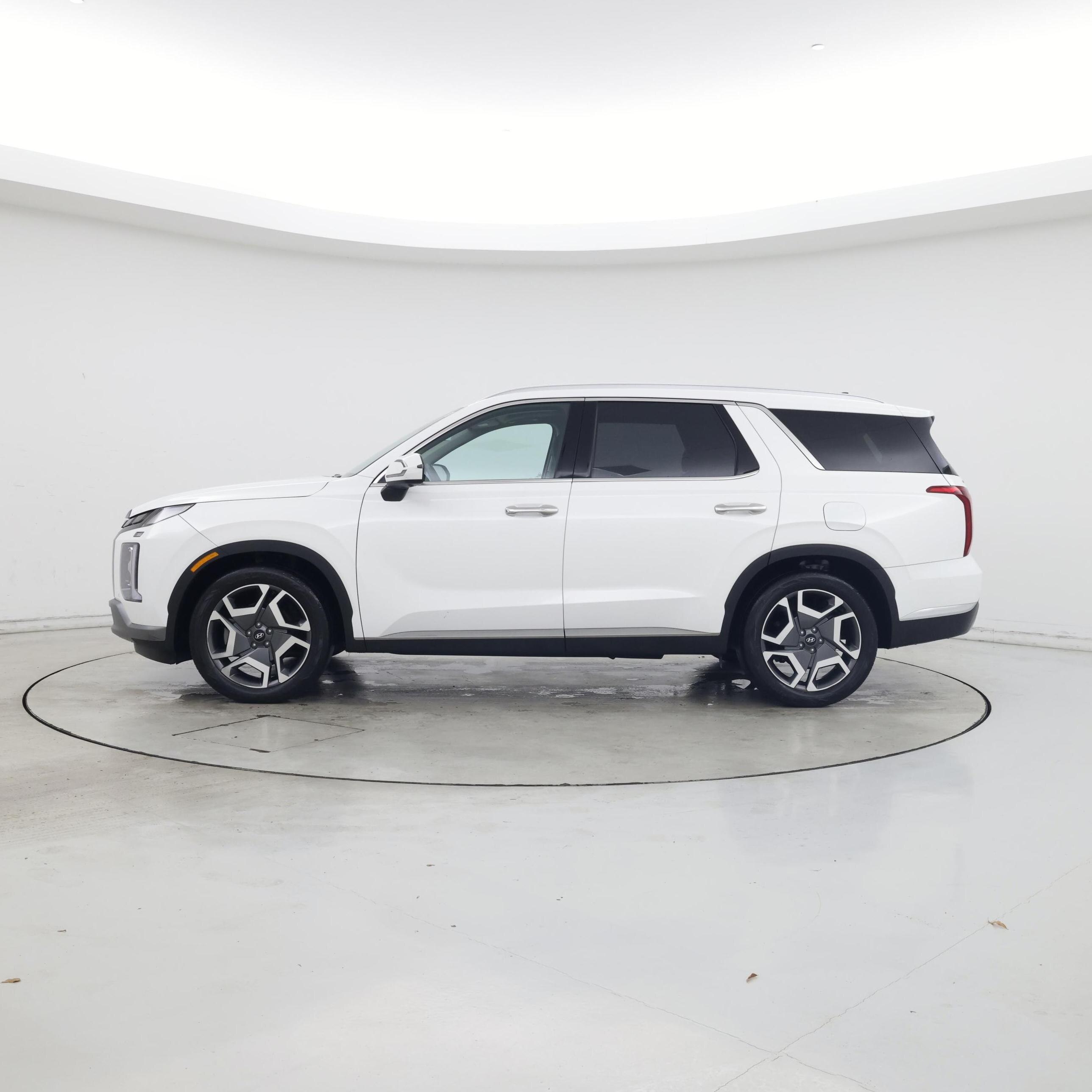 Thumbnail: 2023 Hyundai Palisade - 3