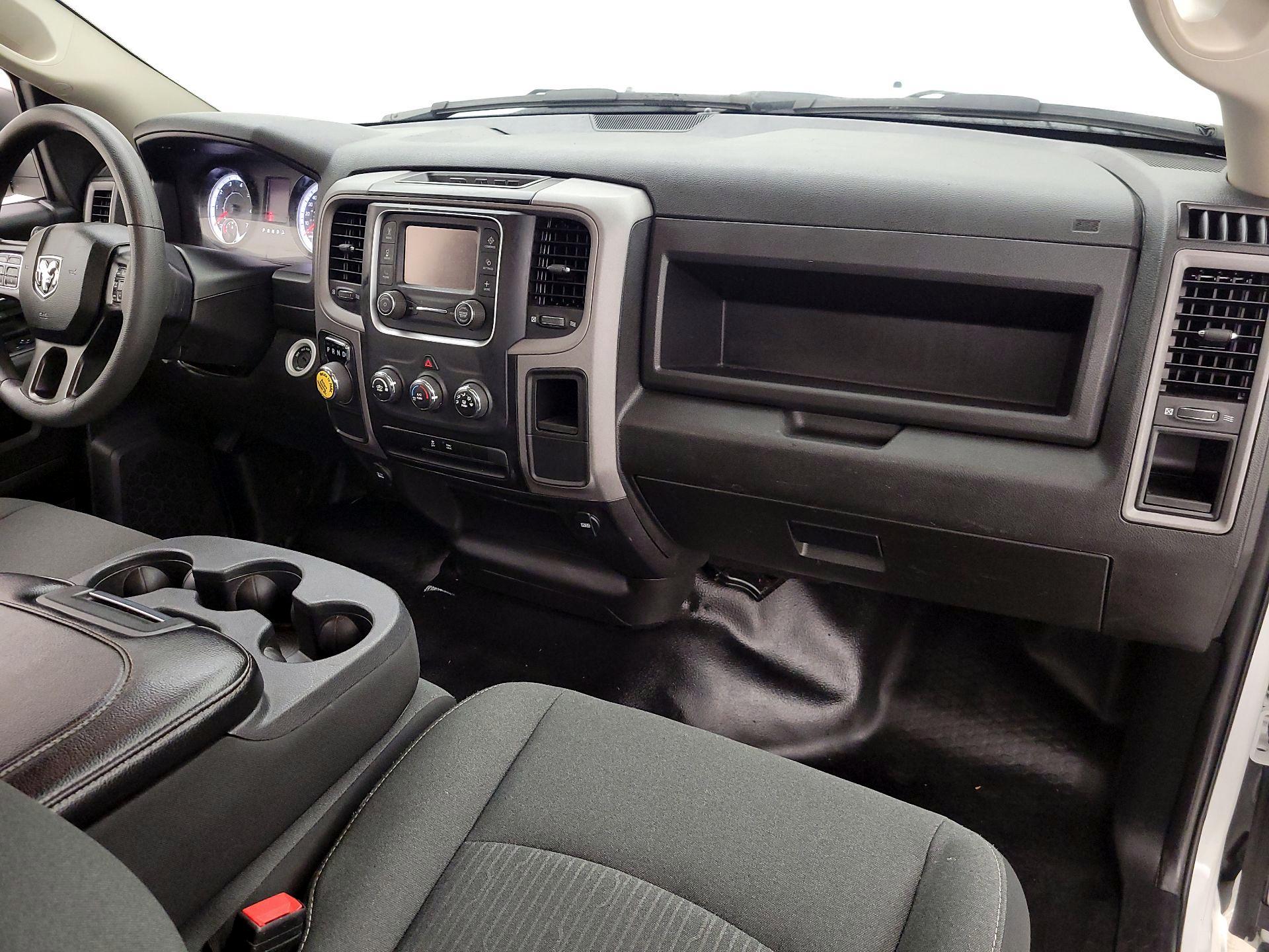 Thumbnail: 2023 RAM 1500 Classic - 9