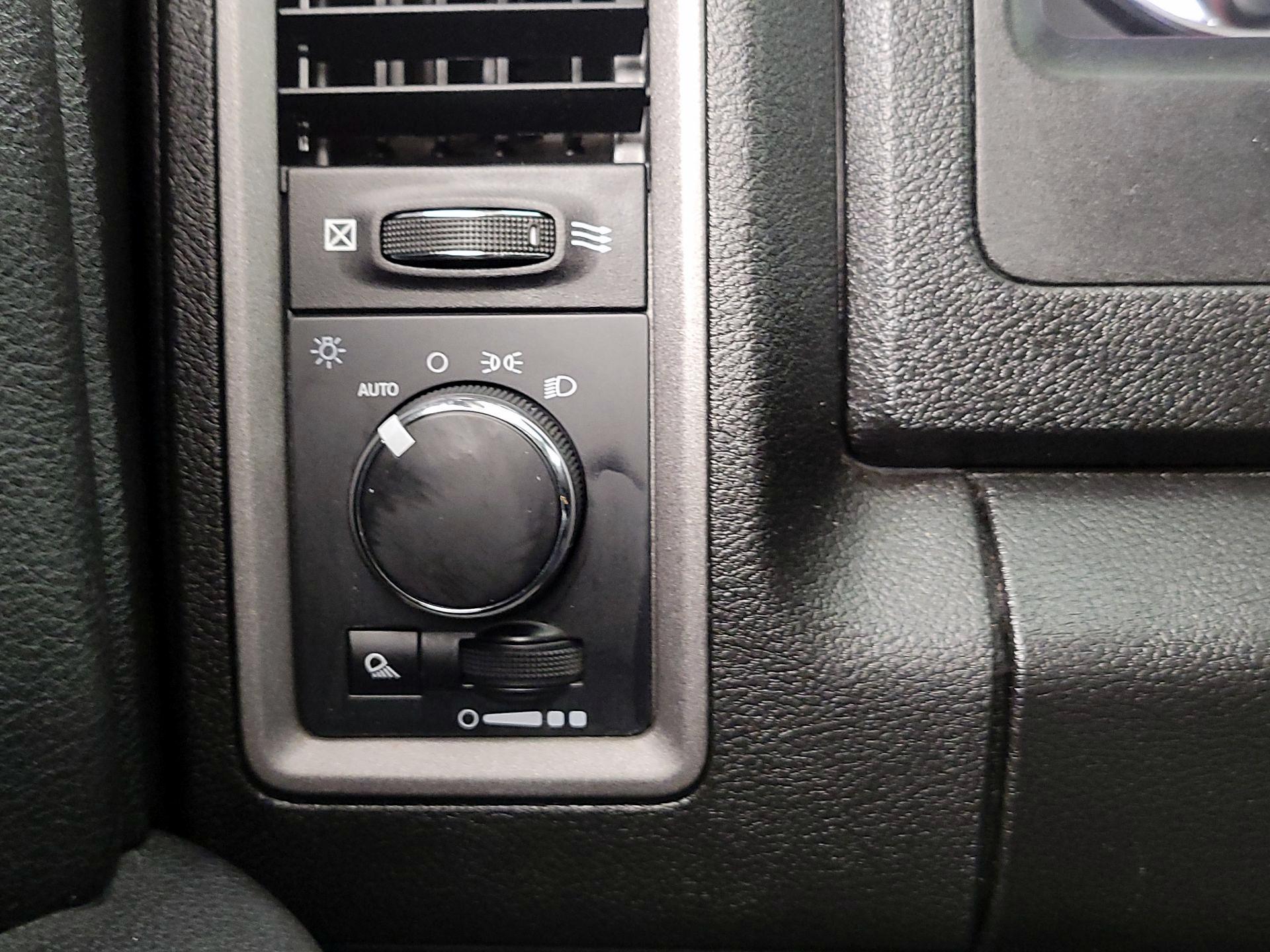 Thumbnail: 2023 RAM 1500 Classic - 13