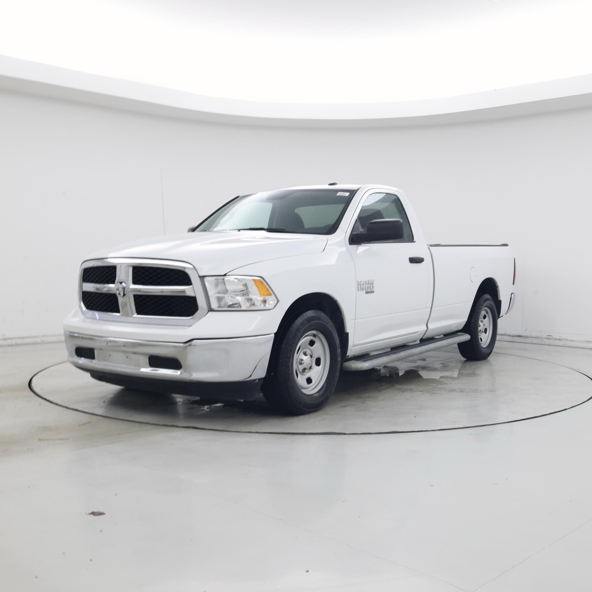 Thumbnail: 2023 RAM 1500 Classic - 4