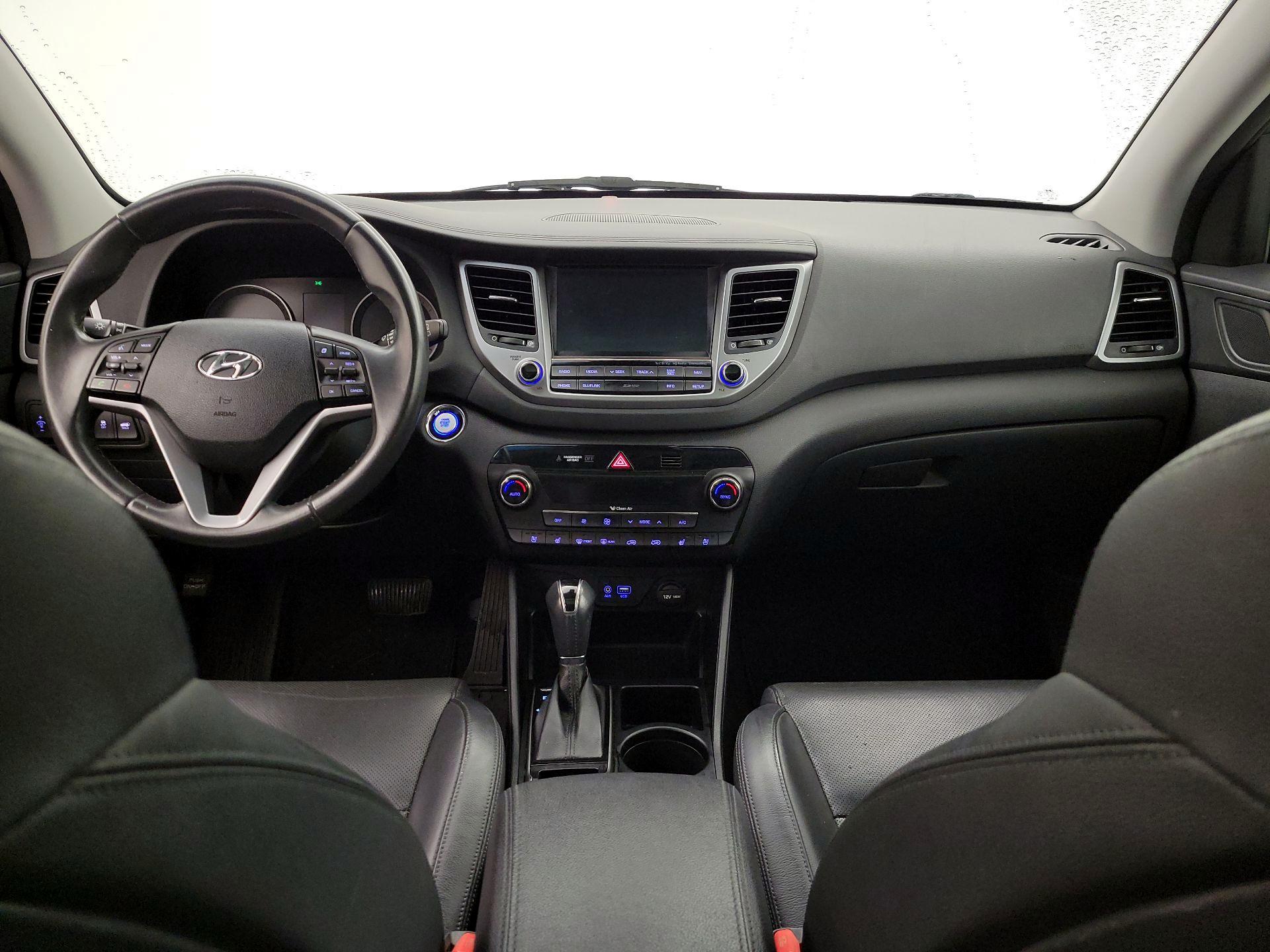 Thumbnail: 2017 Hyundai Tucson - 9