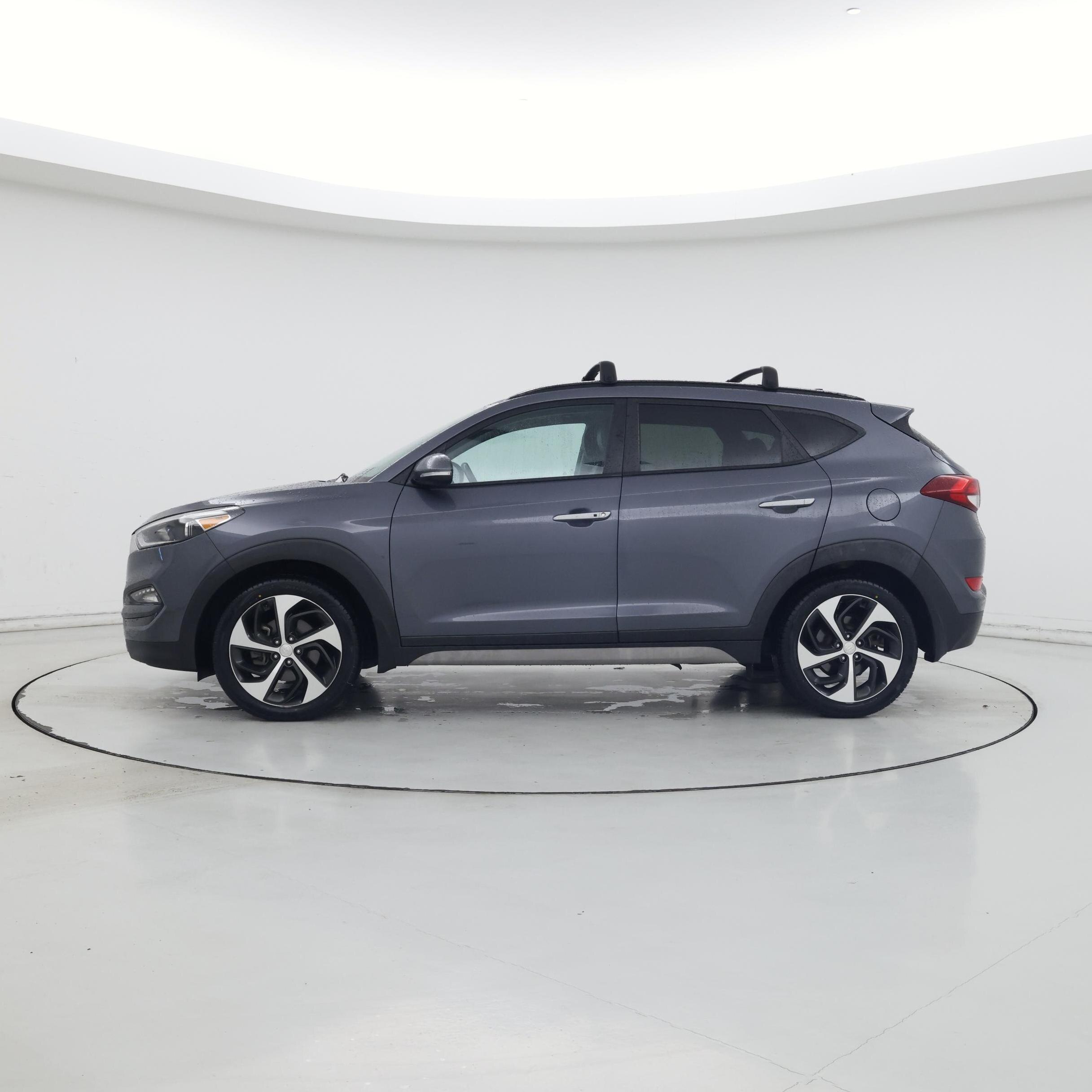 Thumbnail: 2017 Hyundai Tucson - 3