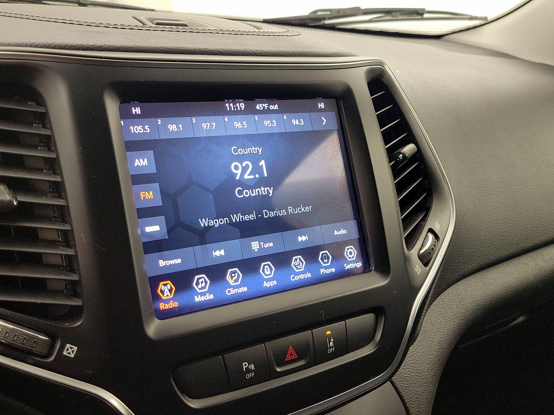 Thumbnail: 2021 Jeep Cherokee - 15