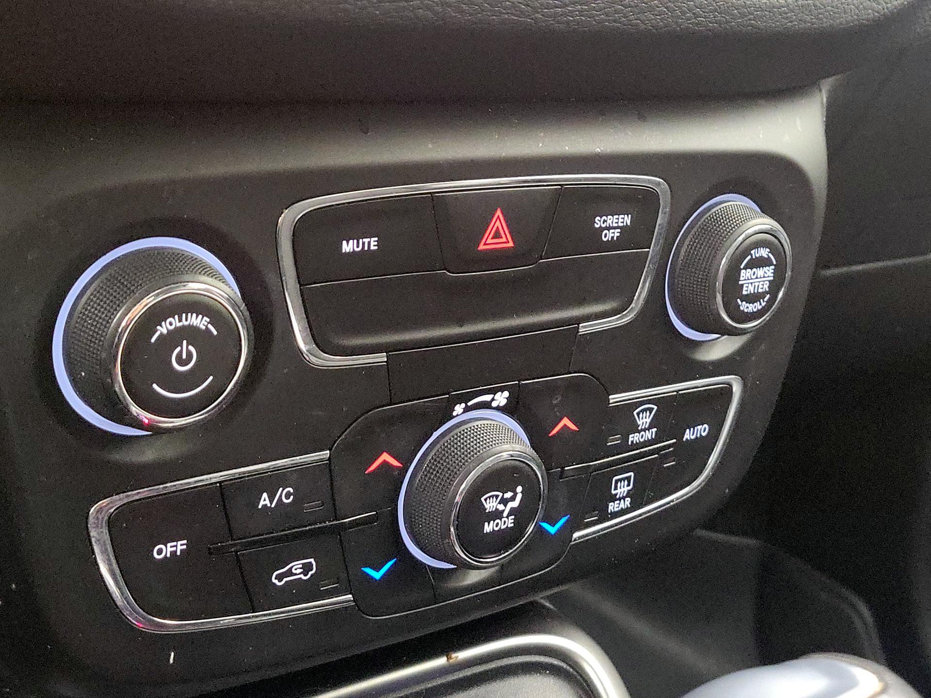 Thumbnail: 2021 Jeep Compass - 16