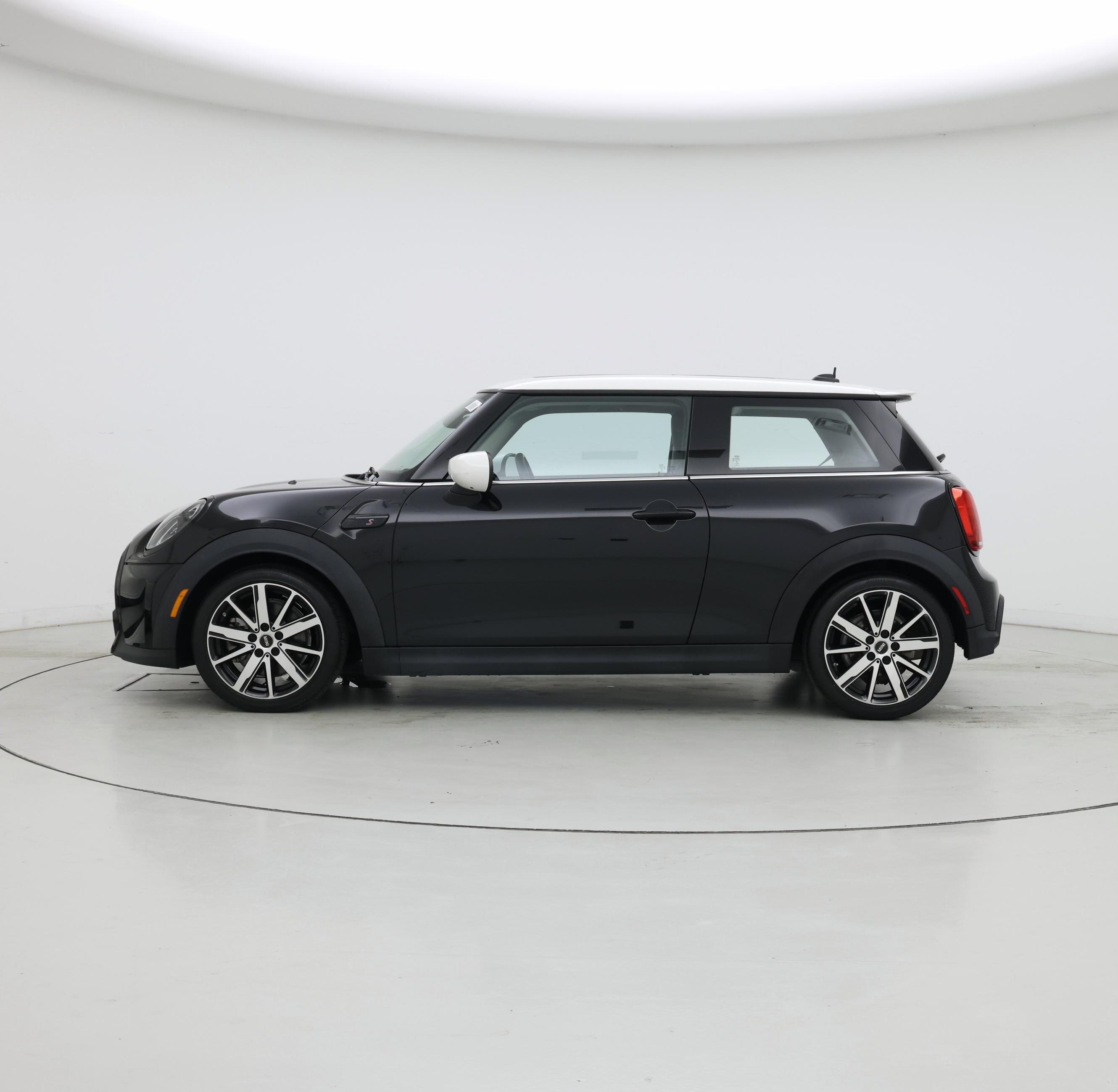 Thumbnail: 2023 MINI Cooper Hardtop - 3
