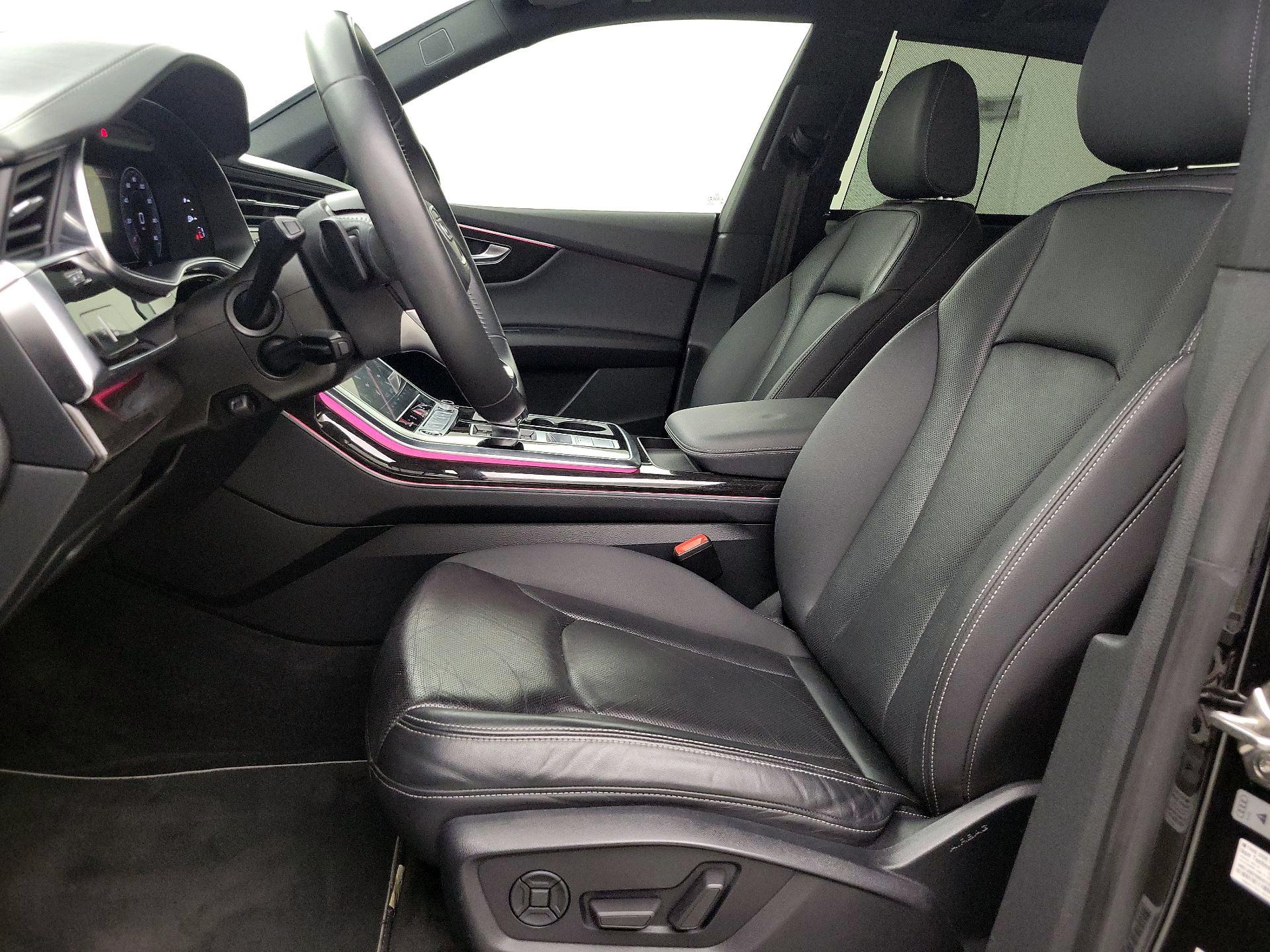 Thumbnail: 2021 Audi Q8 - 11