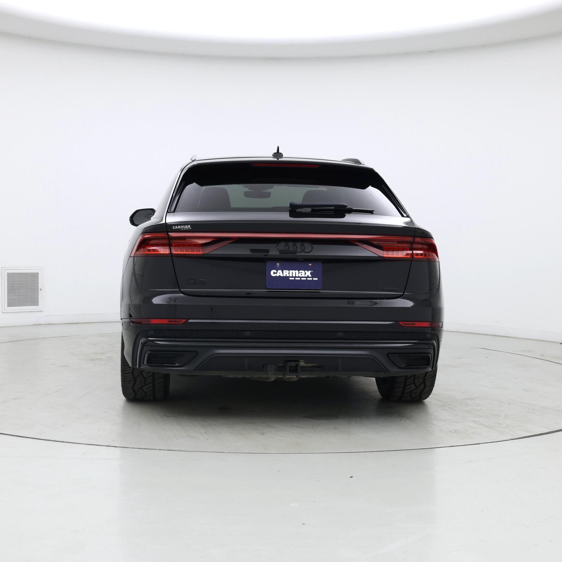 Thumbnail: 2021 Audi Q8 - 6