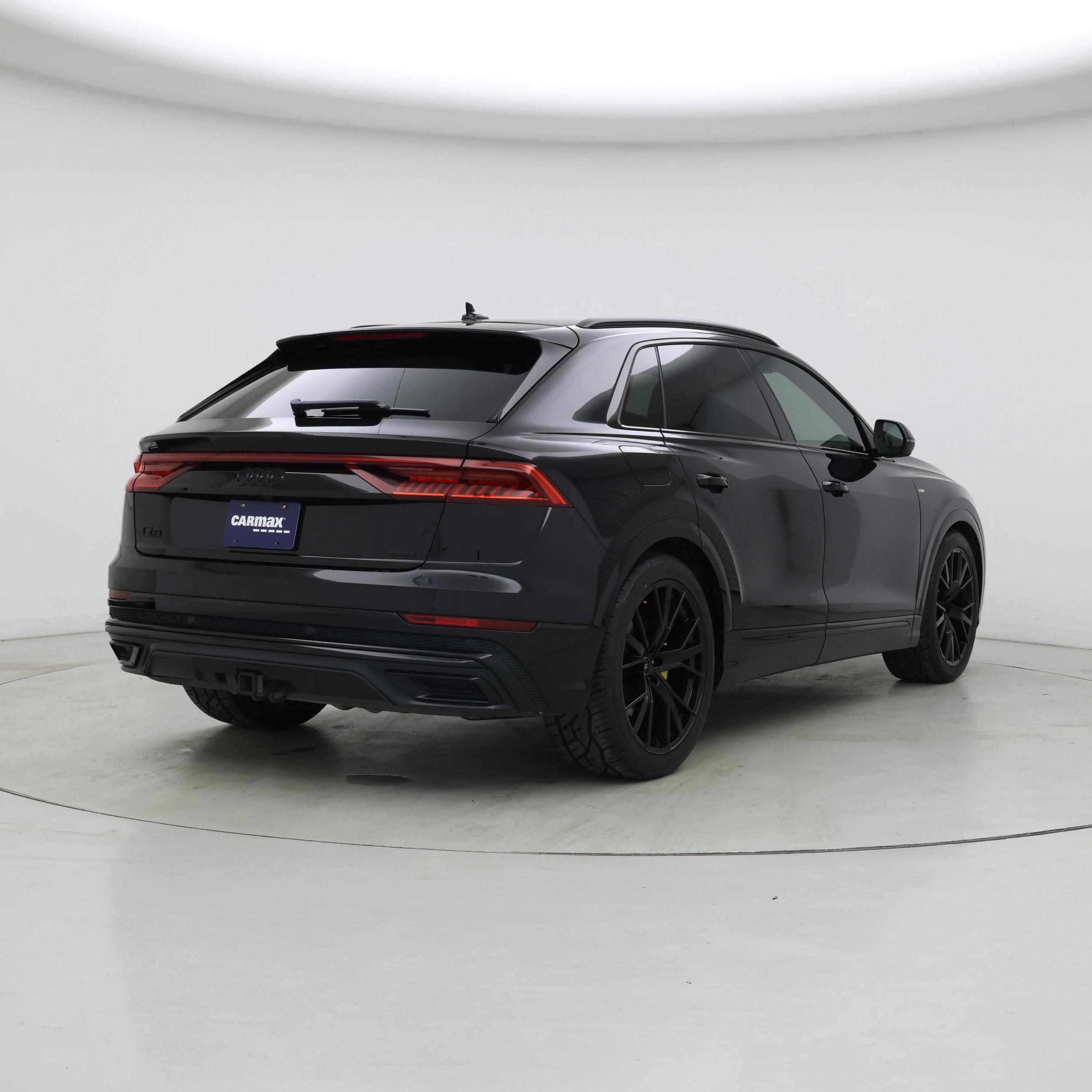 Thumbnail: 2021 Audi Q8 - 8