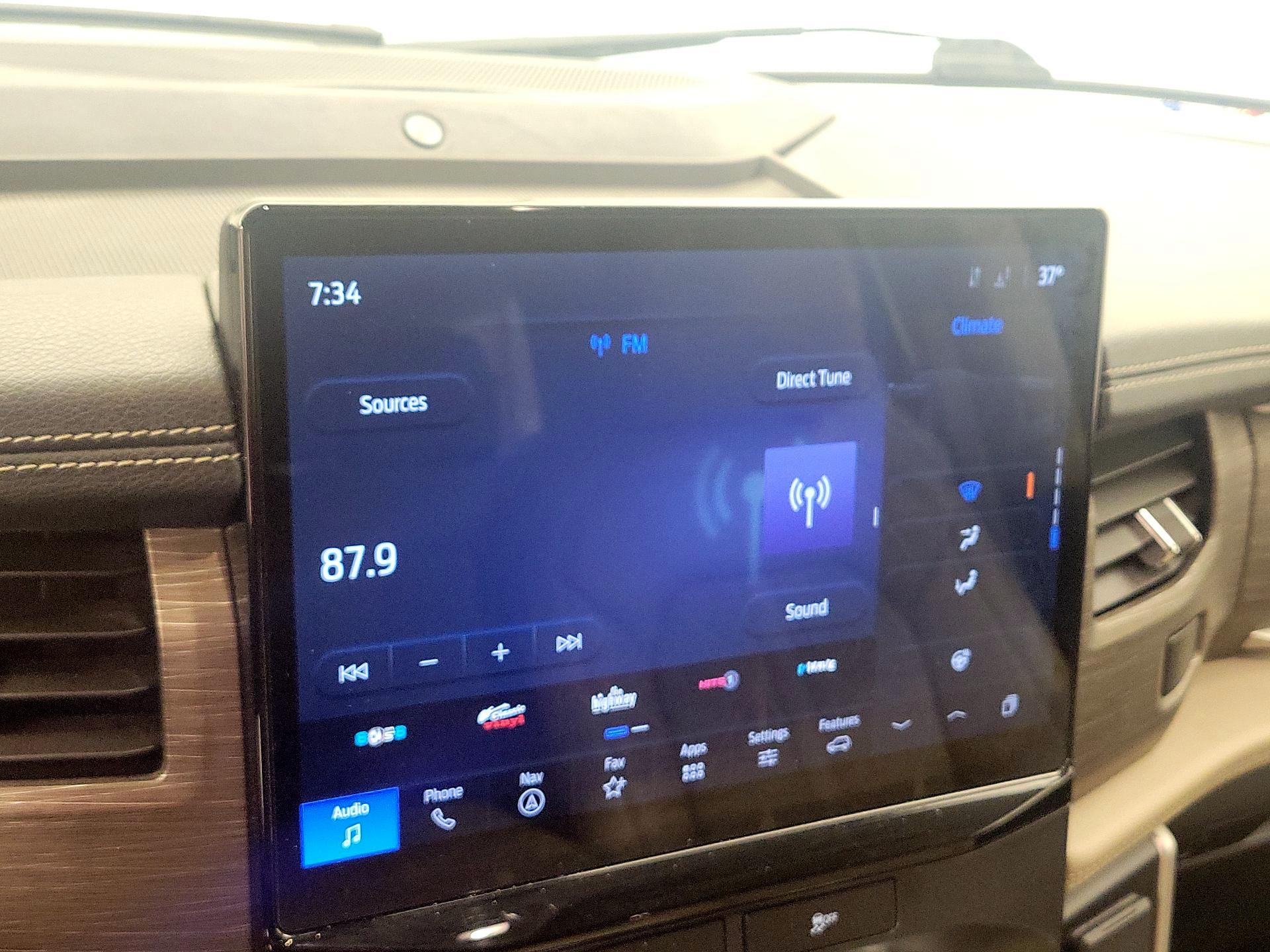 Thumbnail: 2022 Ford Expedition - 16