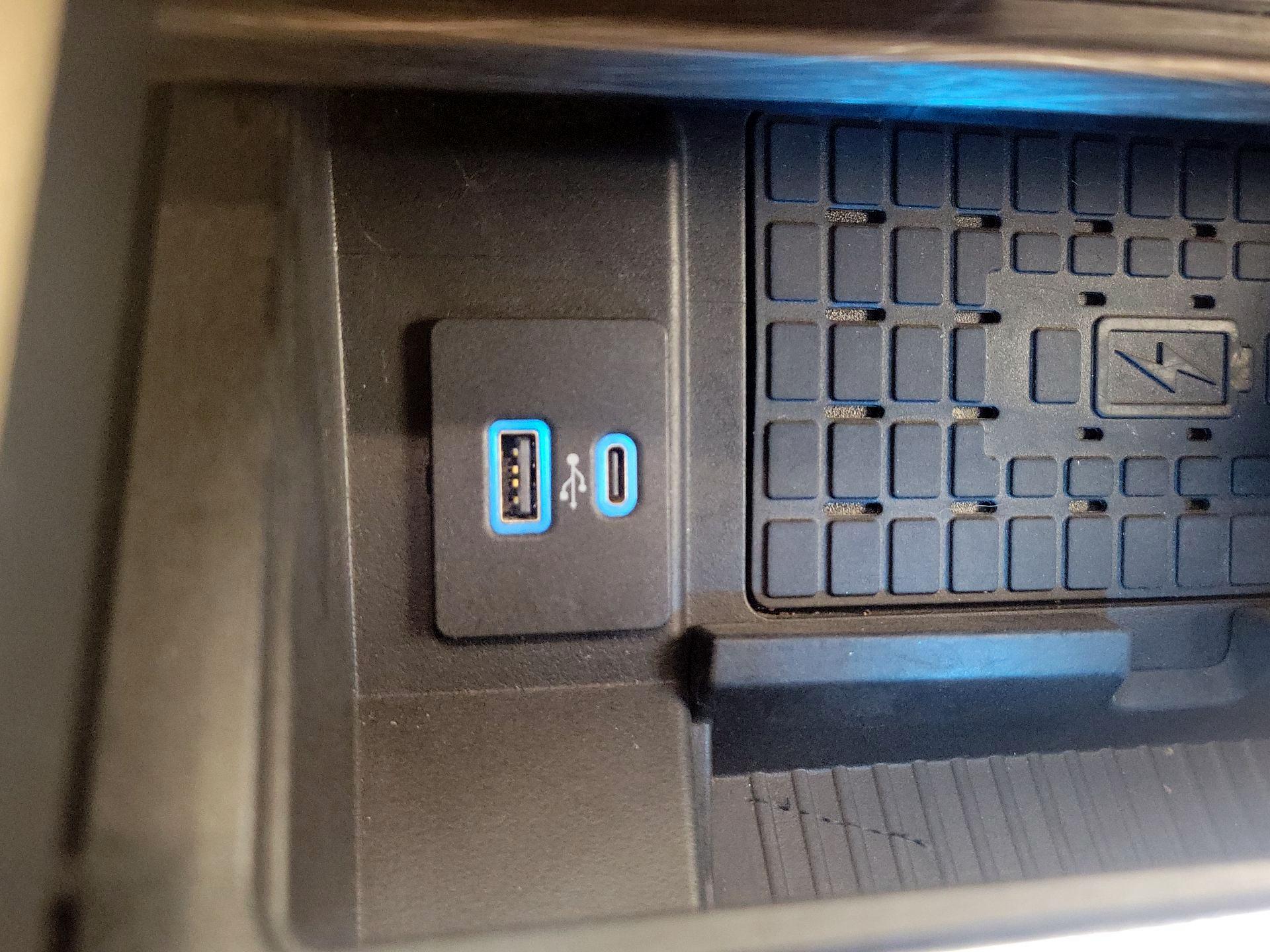 Thumbnail: 2022 Ford Expedition - 19