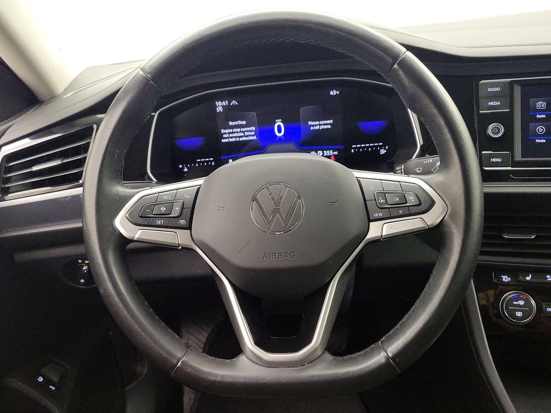 Thumbnail: 2024 Volkswagen Jetta - 10