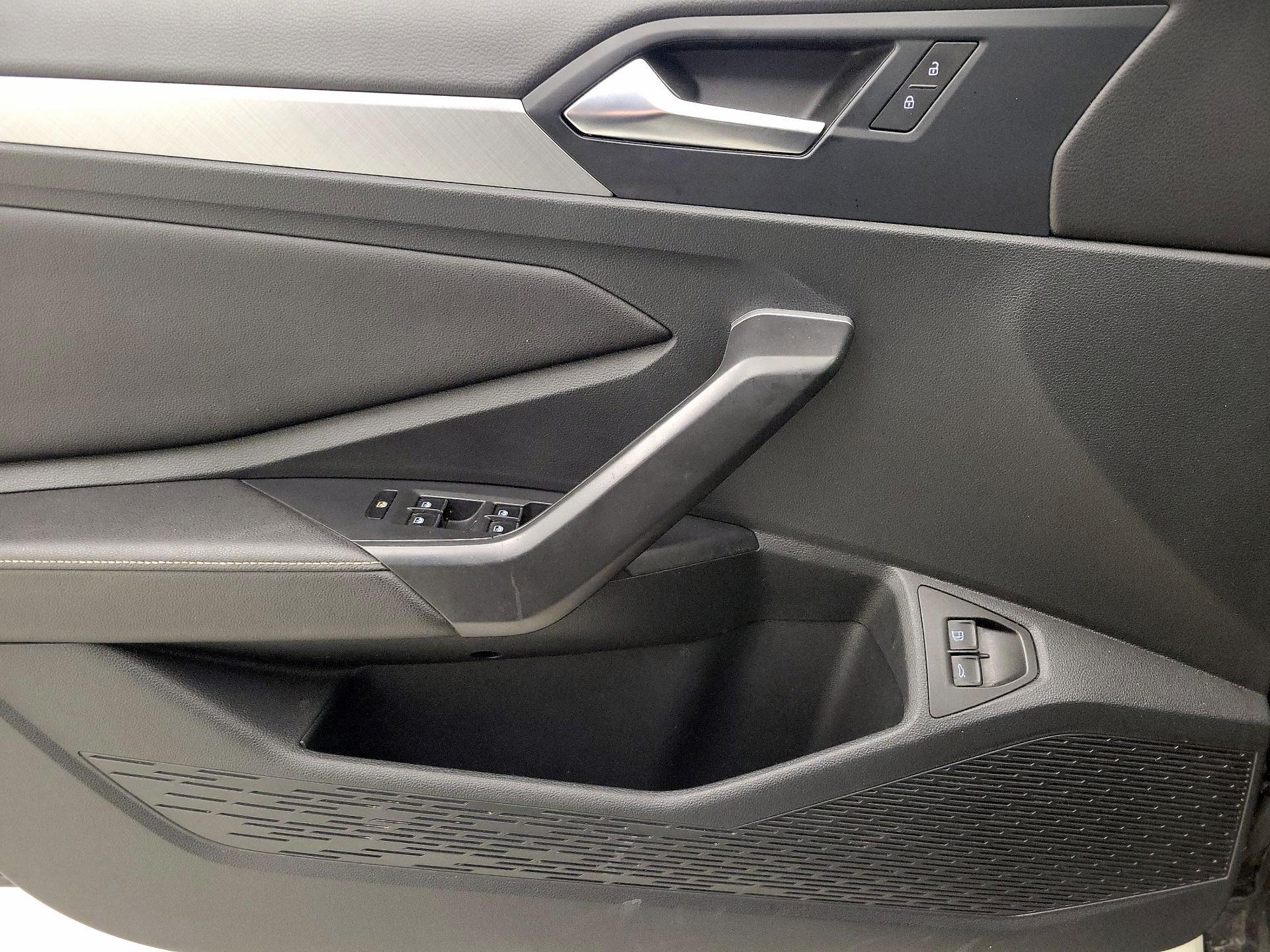 Thumbnail: 2024 Volkswagen Jetta - 12