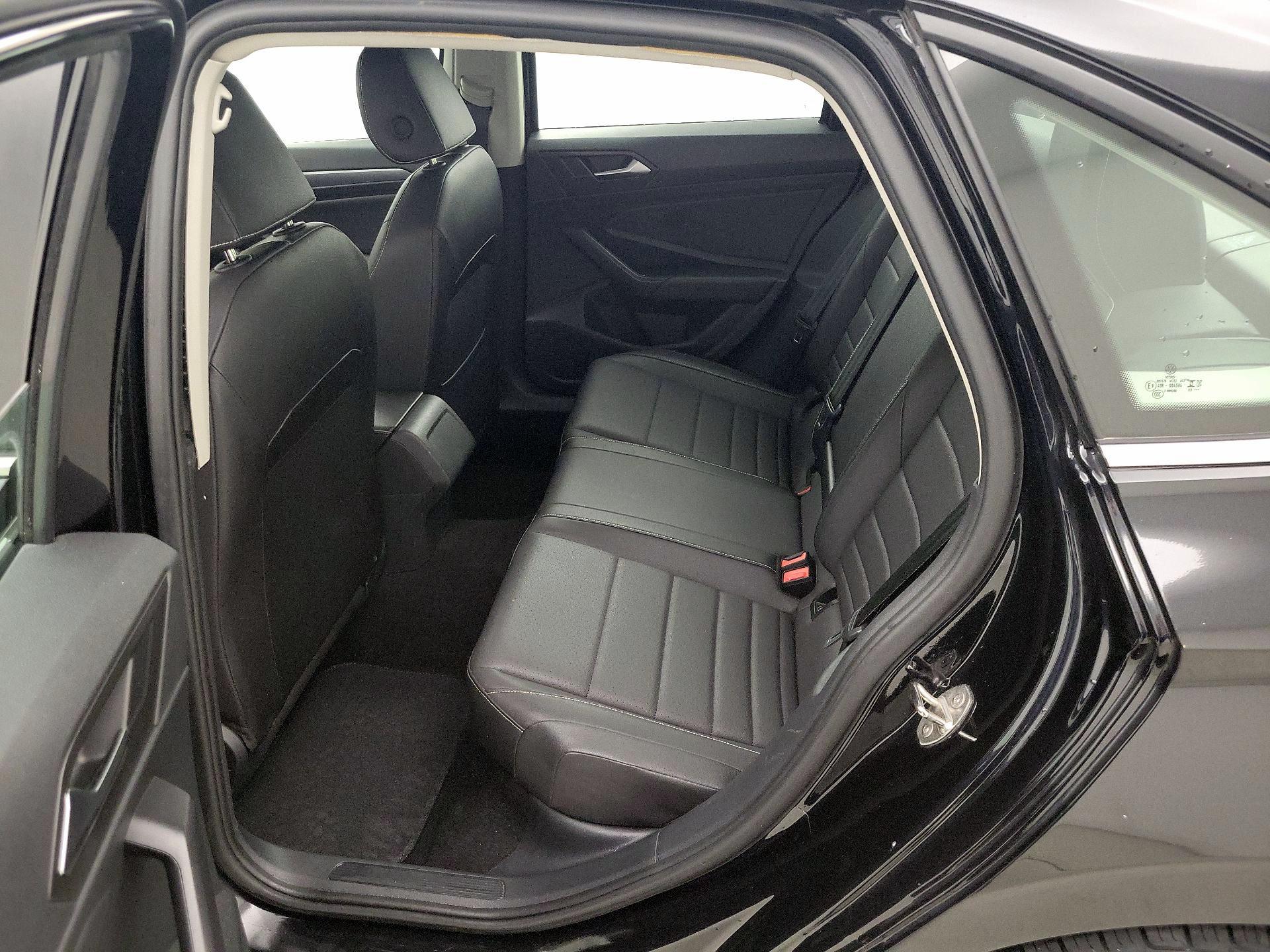 Thumbnail: 2024 Volkswagen Jetta - 19