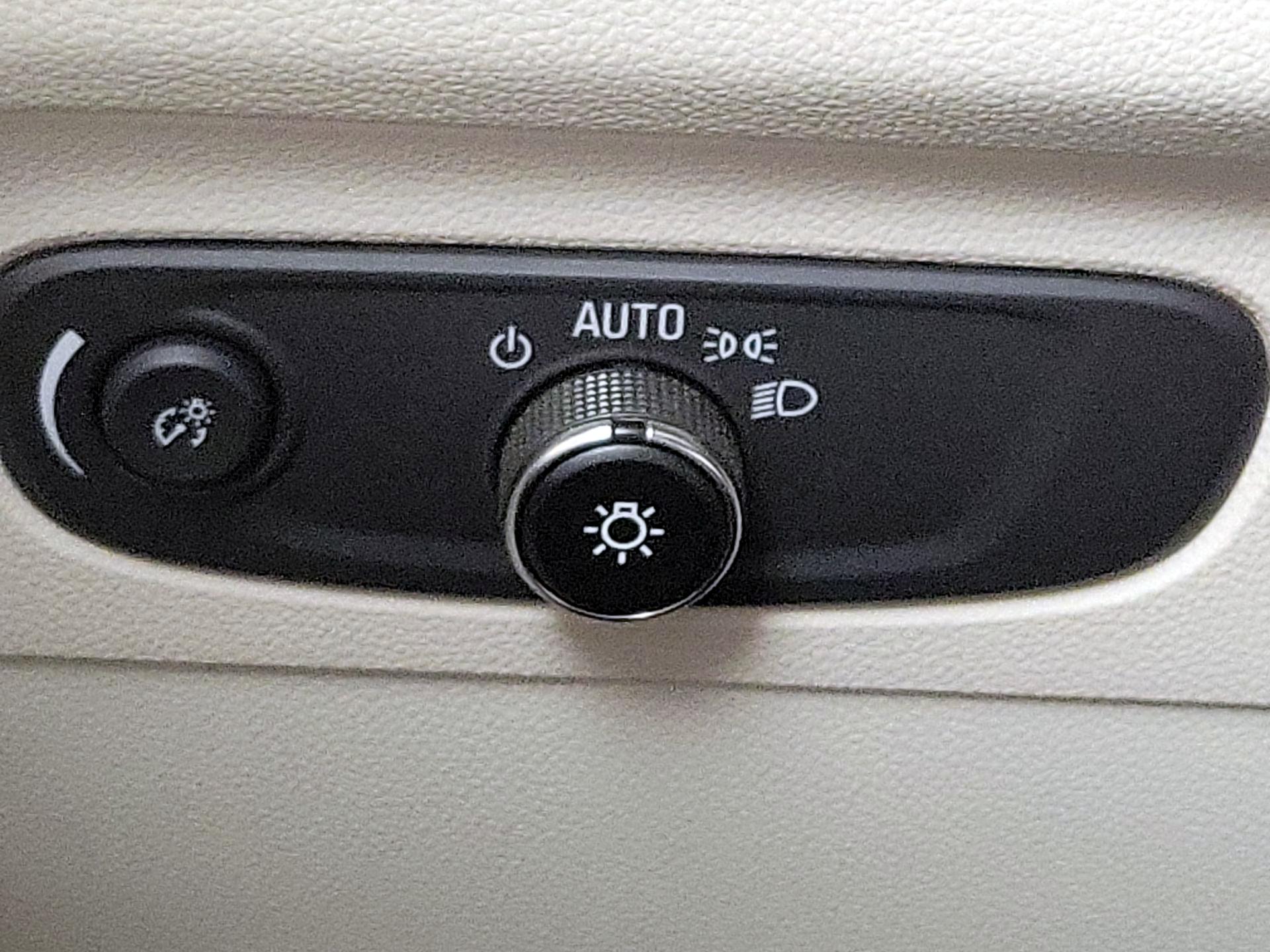 Thumbnail: 2023 Buick Envision - 13