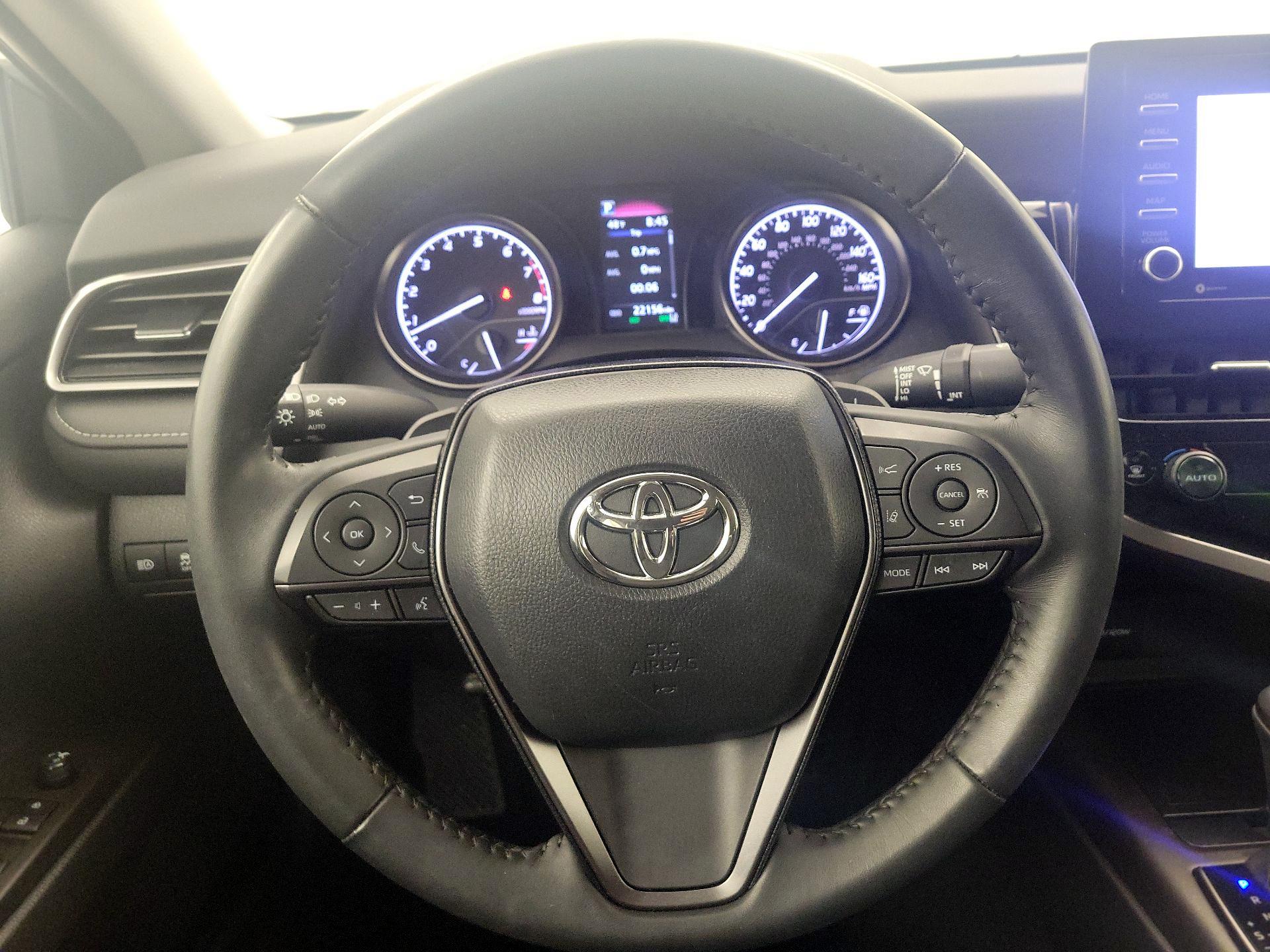 Thumbnail: 2023 Toyota Camry - 10