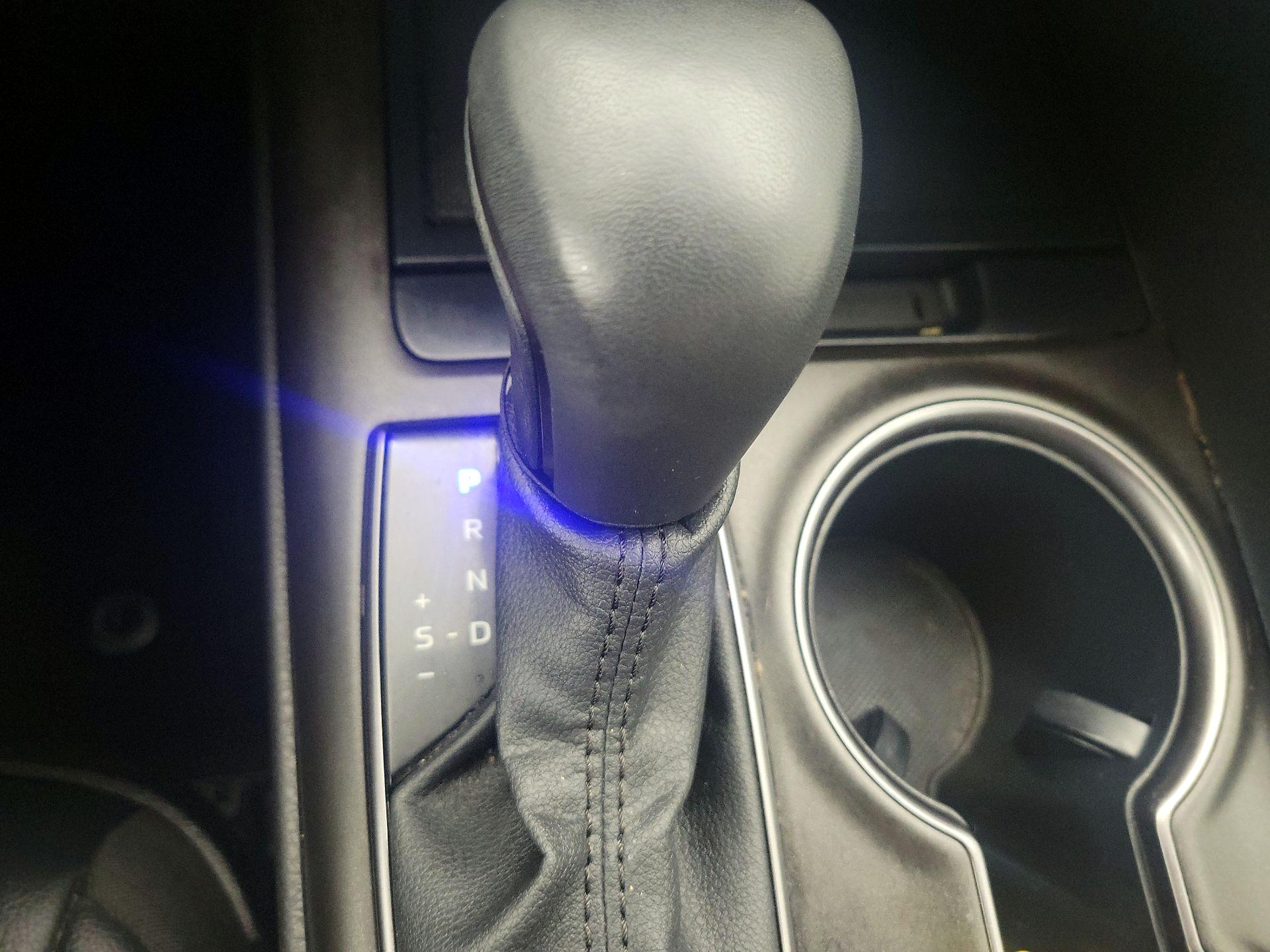 Thumbnail: 2023 Toyota Camry - 17