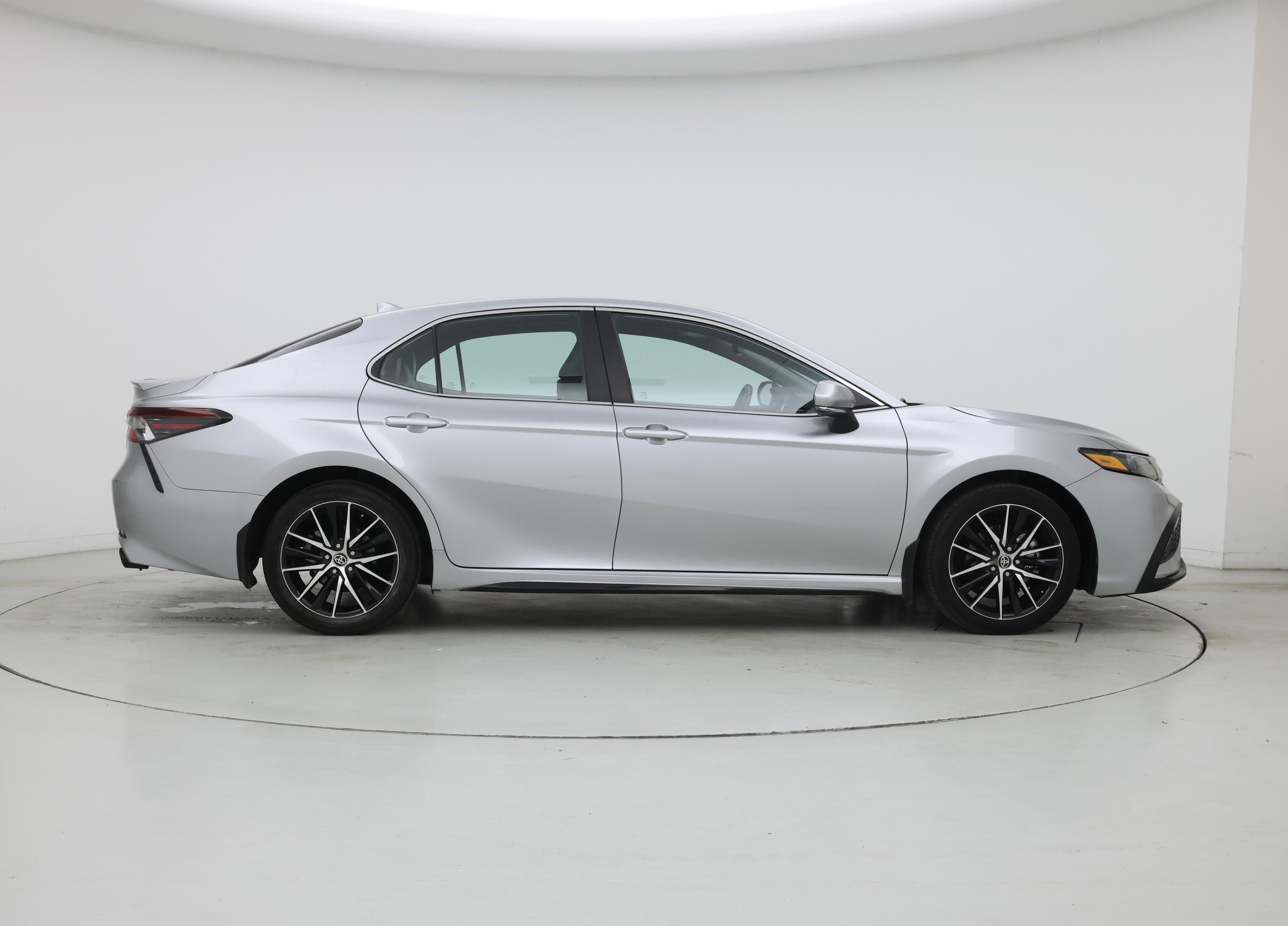 Thumbnail: 2023 Toyota Camry - 7