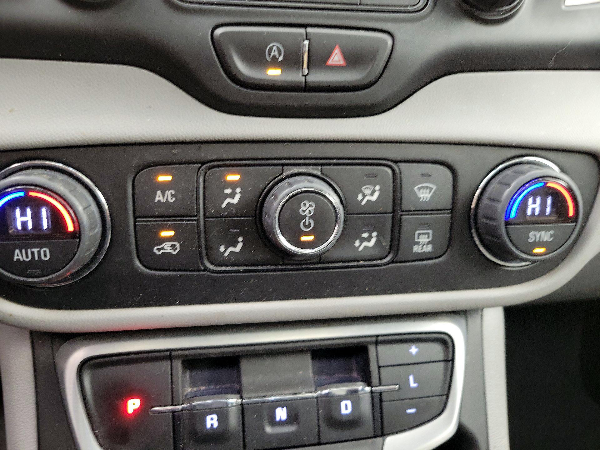 Thumbnail: 2022 GMC Terrain - 17