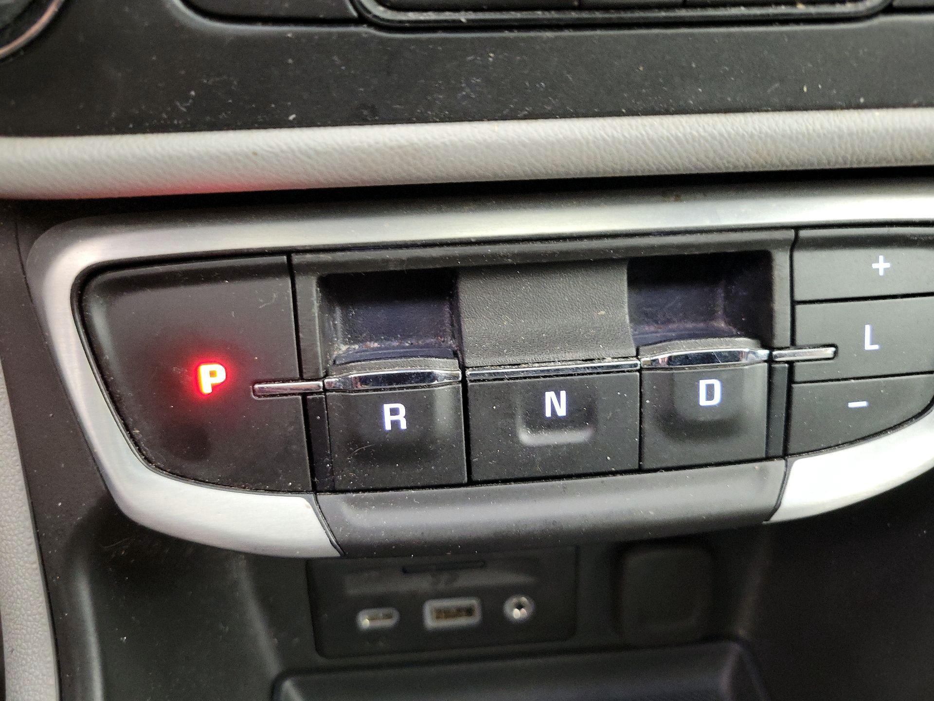 Thumbnail: 2022 GMC Terrain - 18