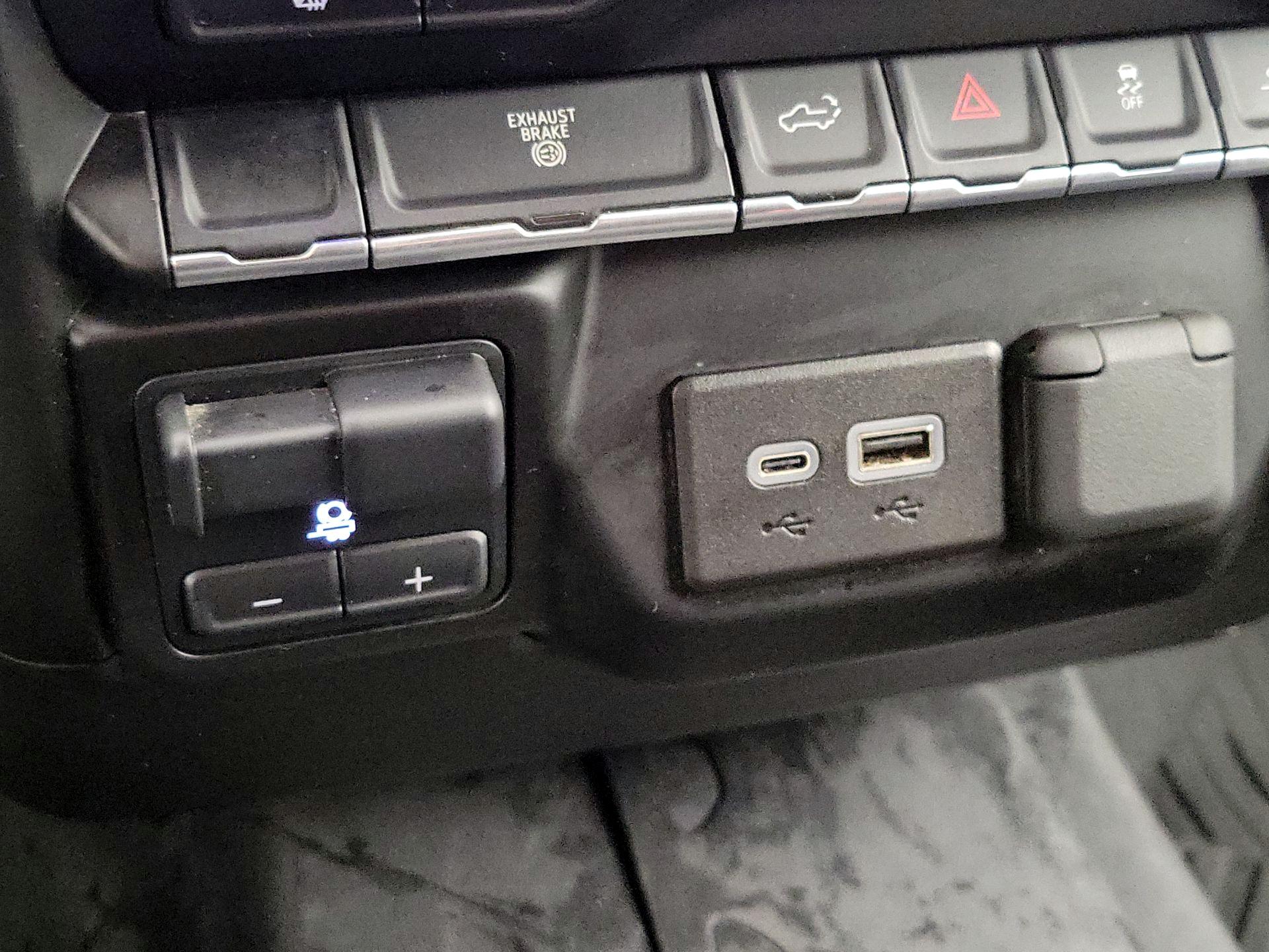 Thumbnail: 2023 Chevrolet Silverado 2500 - 18